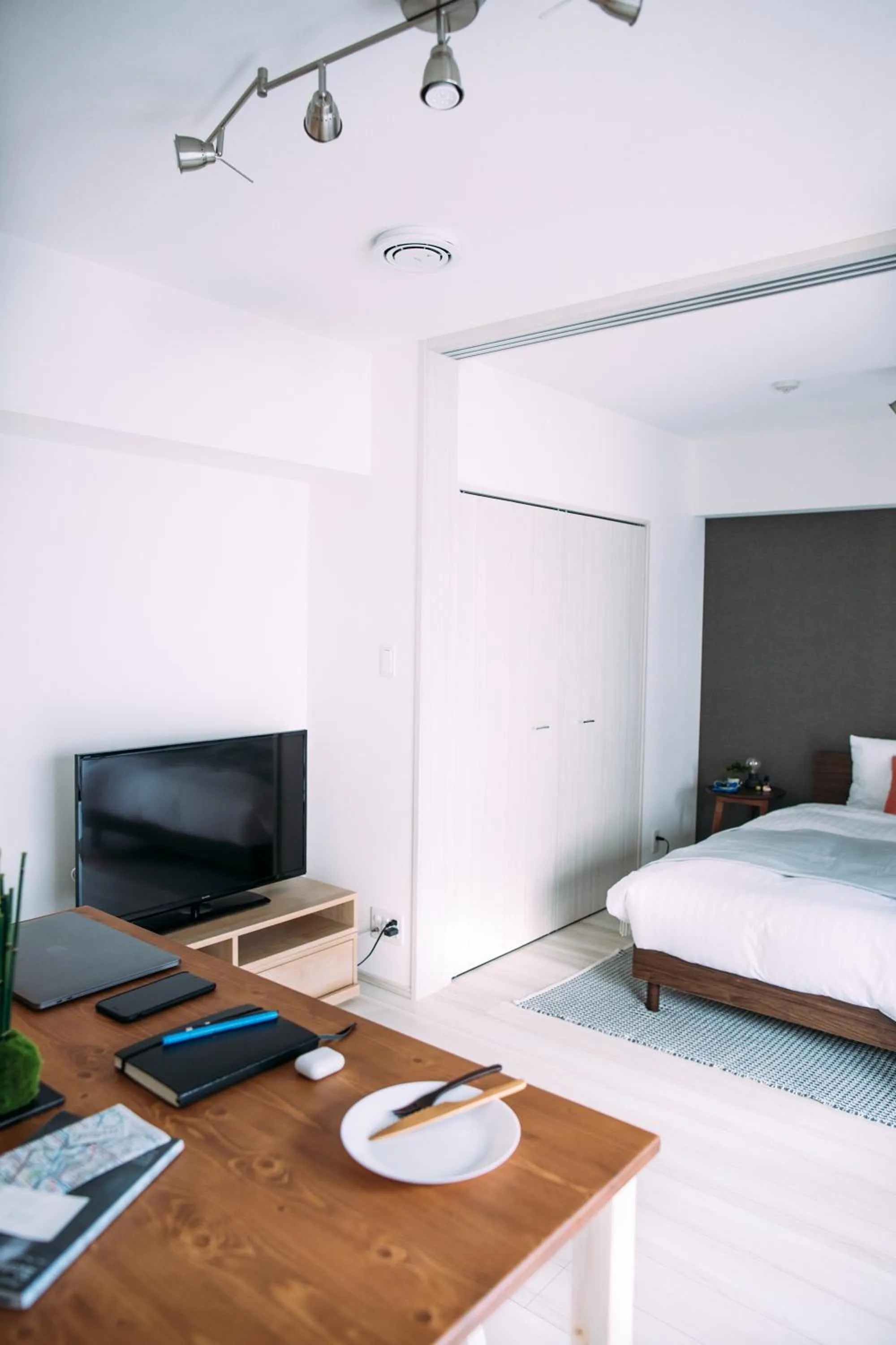 Bed in Dash Living Nihonbashi