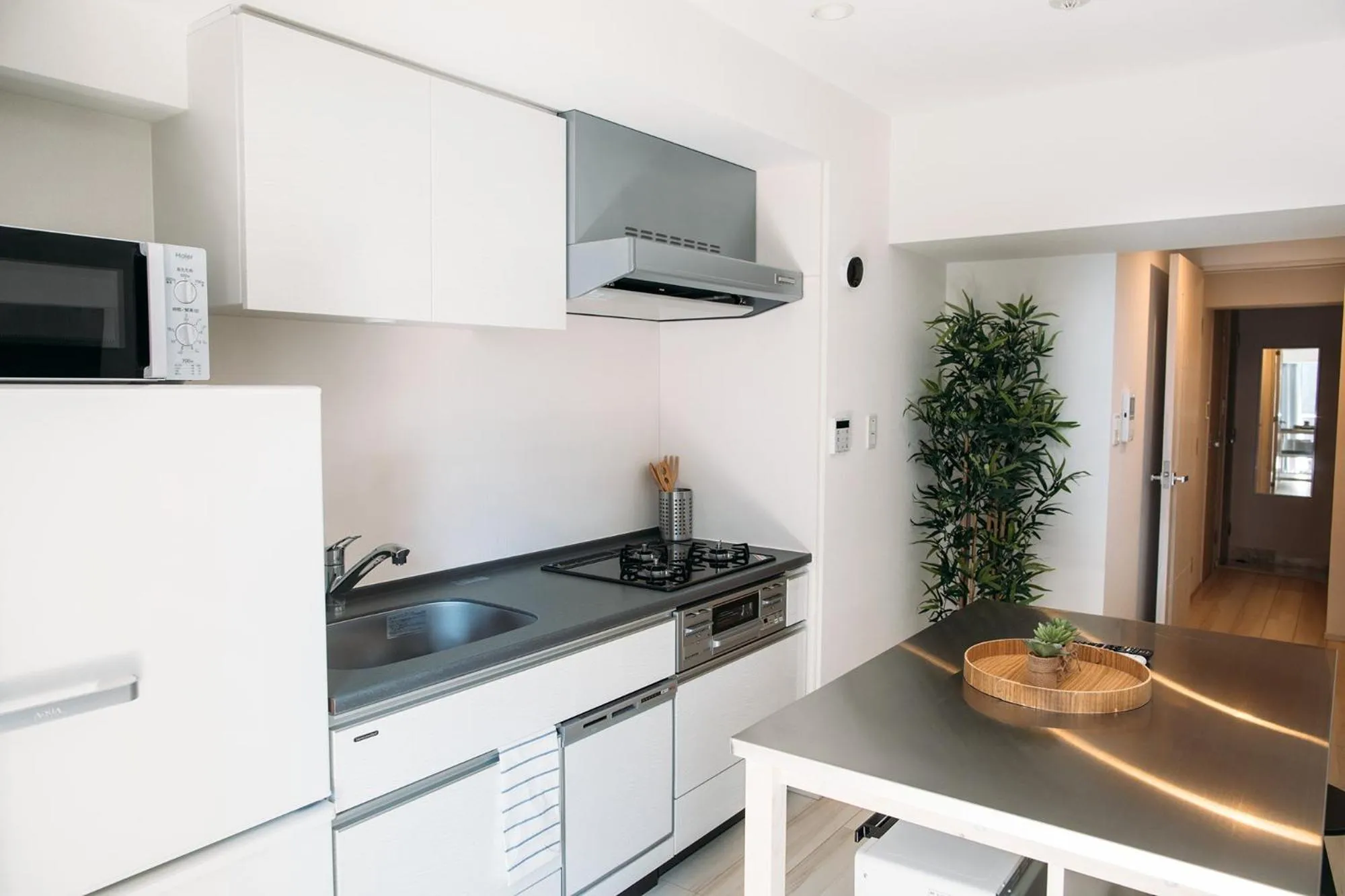 Kitchen or kitchenette in Dash Living Nihonbashi