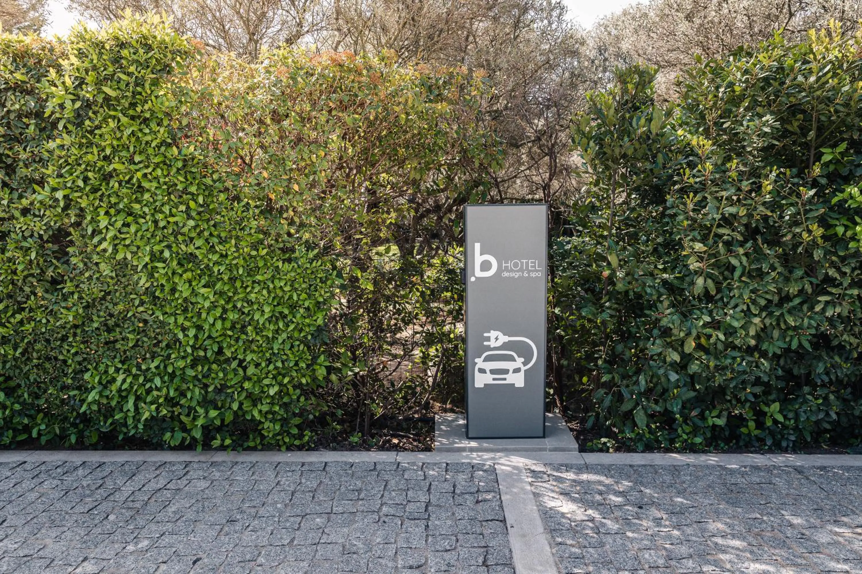 Property building in Du Côté Des Olivades