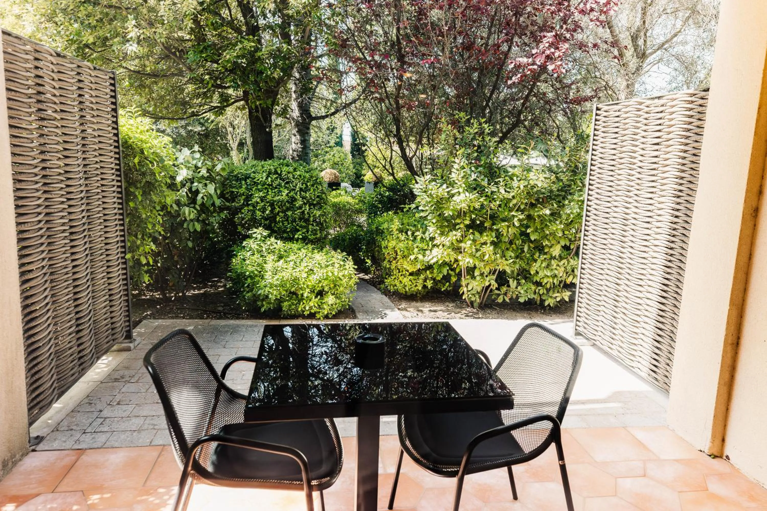 Du Côté Des Olivades