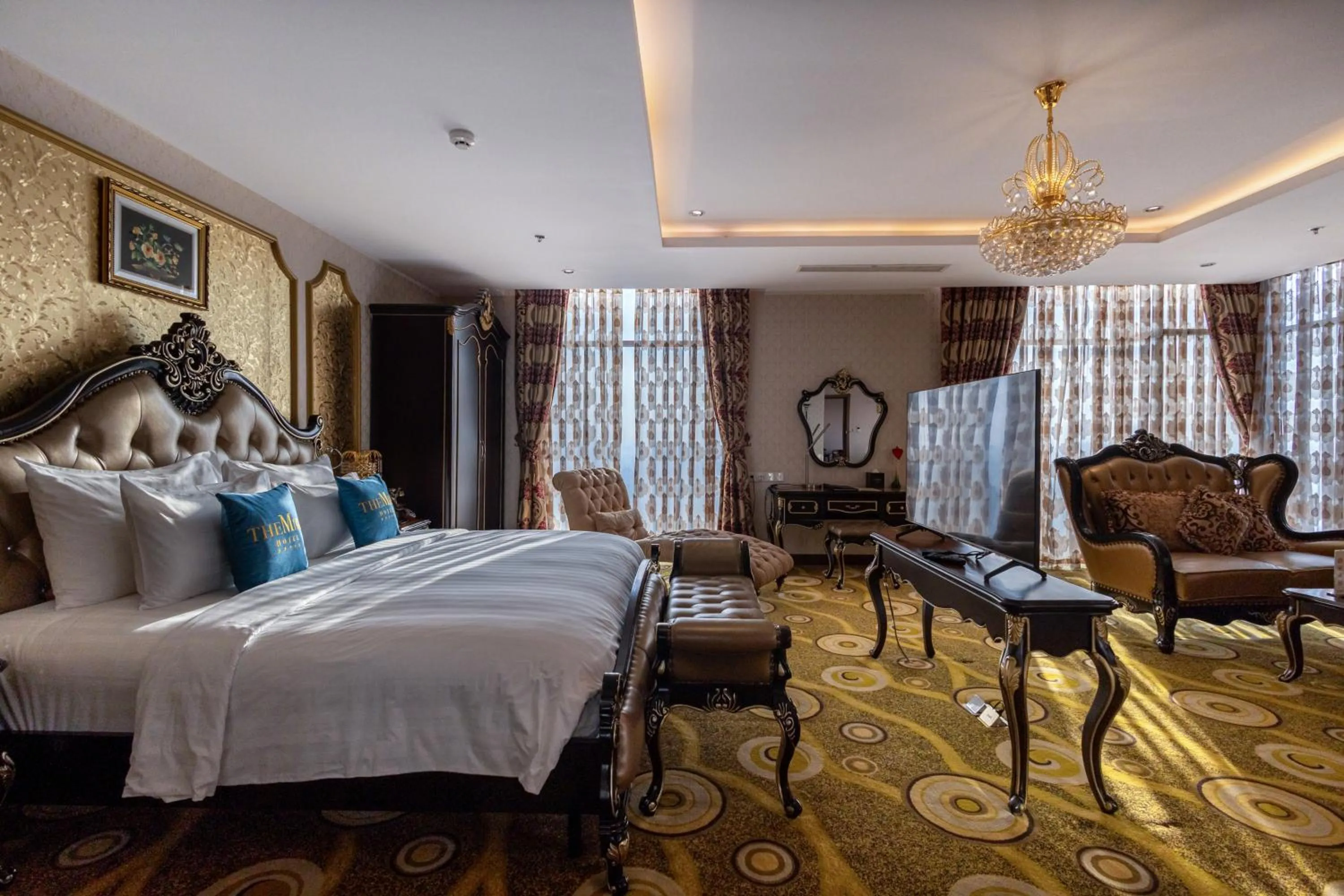 Bed in The Mira Hotel