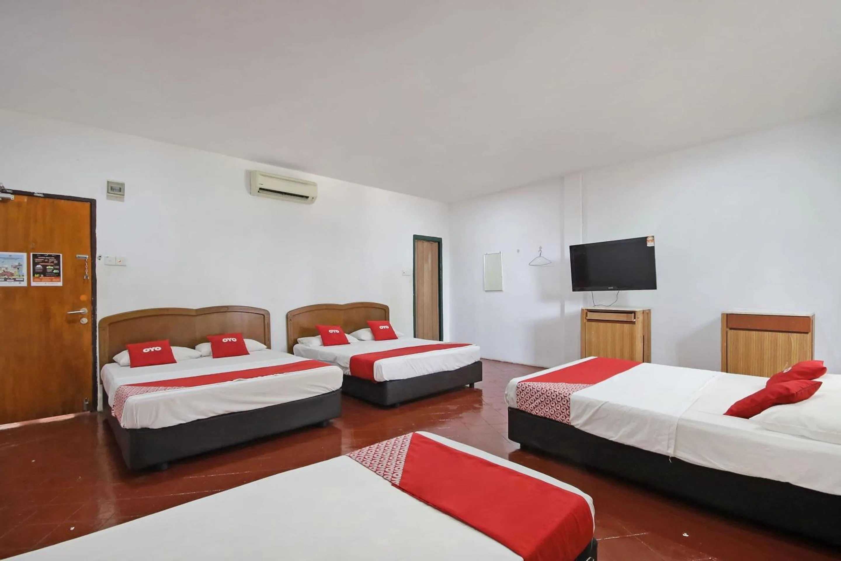 Bedroom, Bed in Hotel O Shalimar