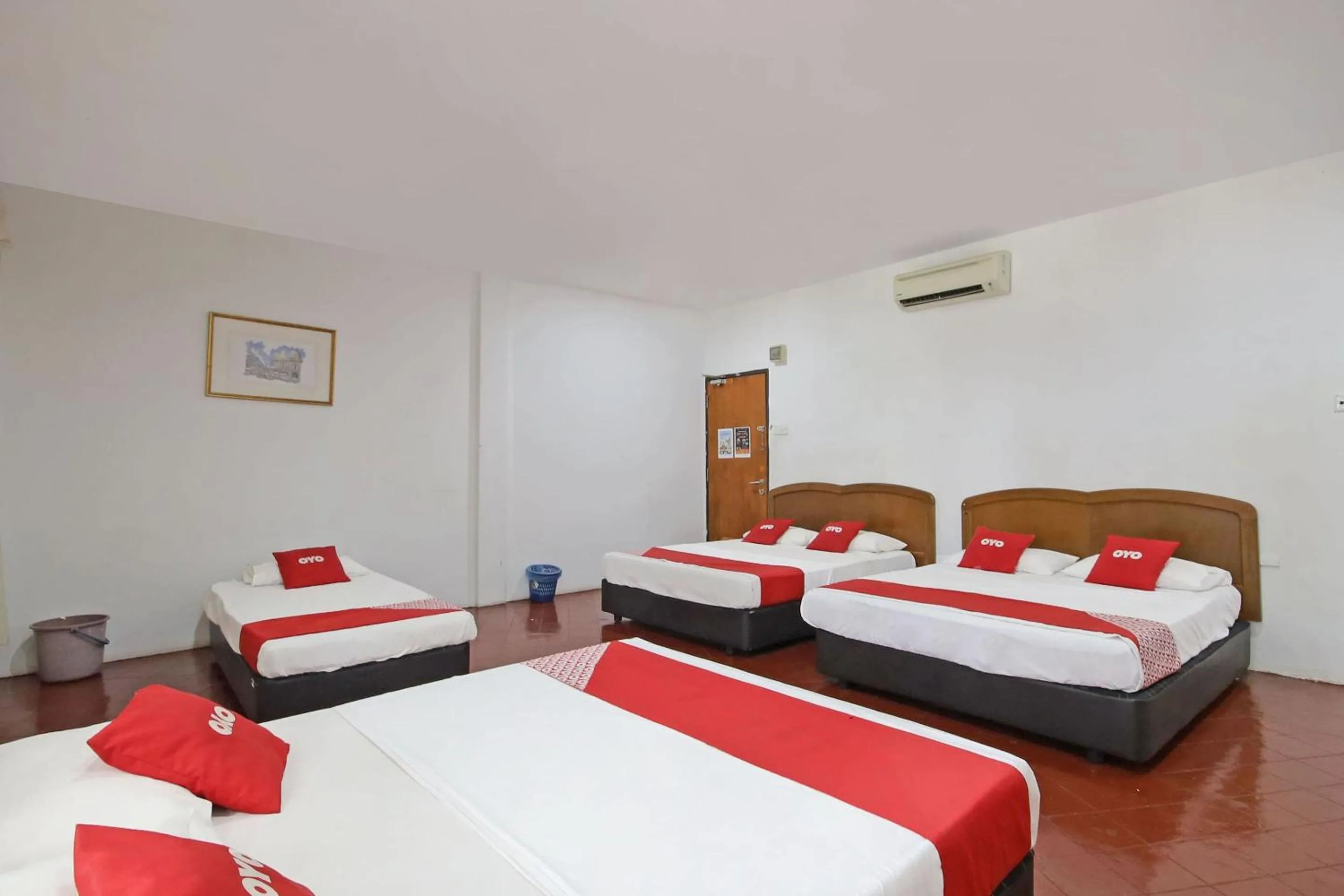 Bedroom, Bed in Hotel O Shalimar