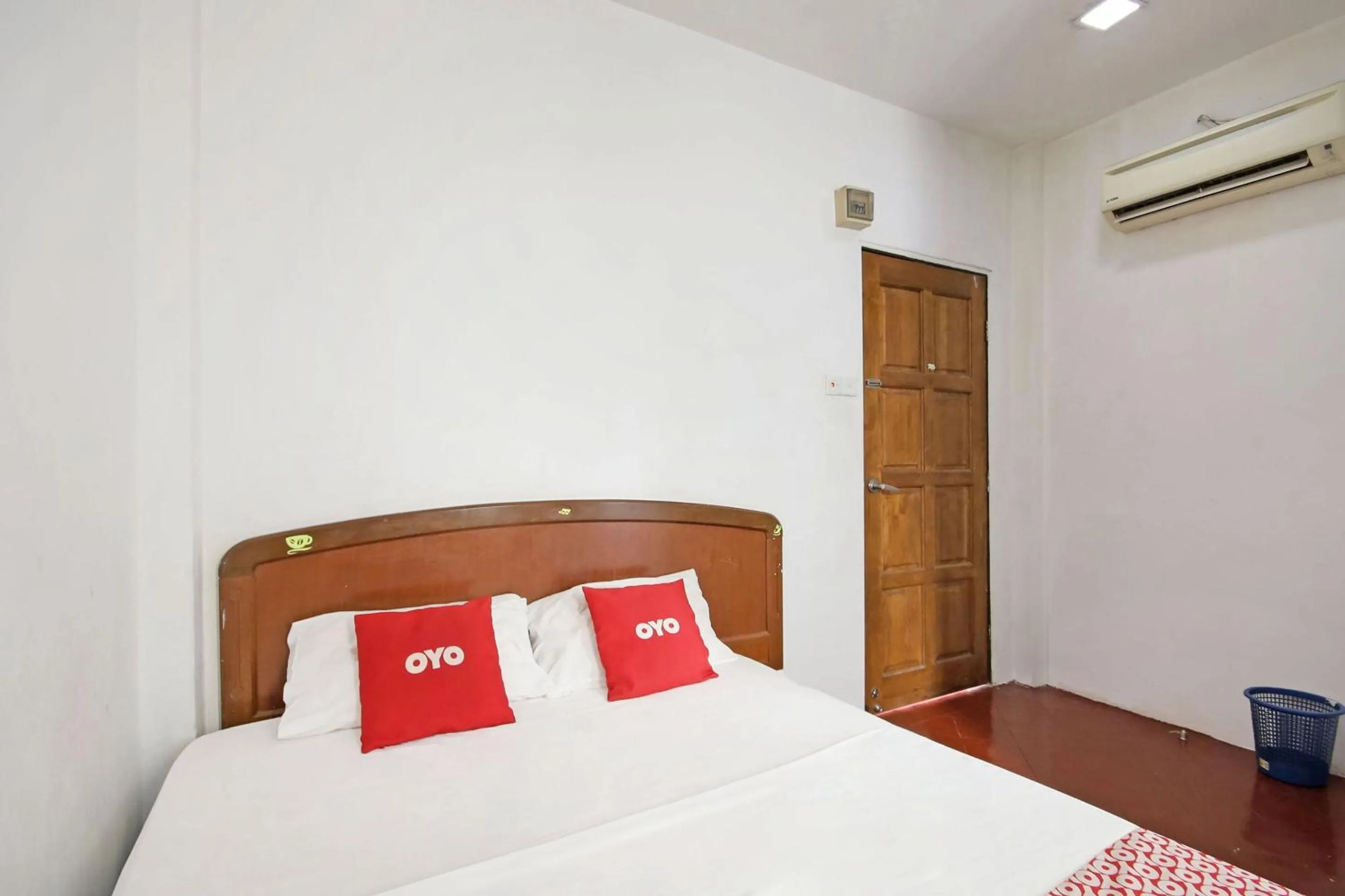 Bedroom, Bed in Hotel O Shalimar