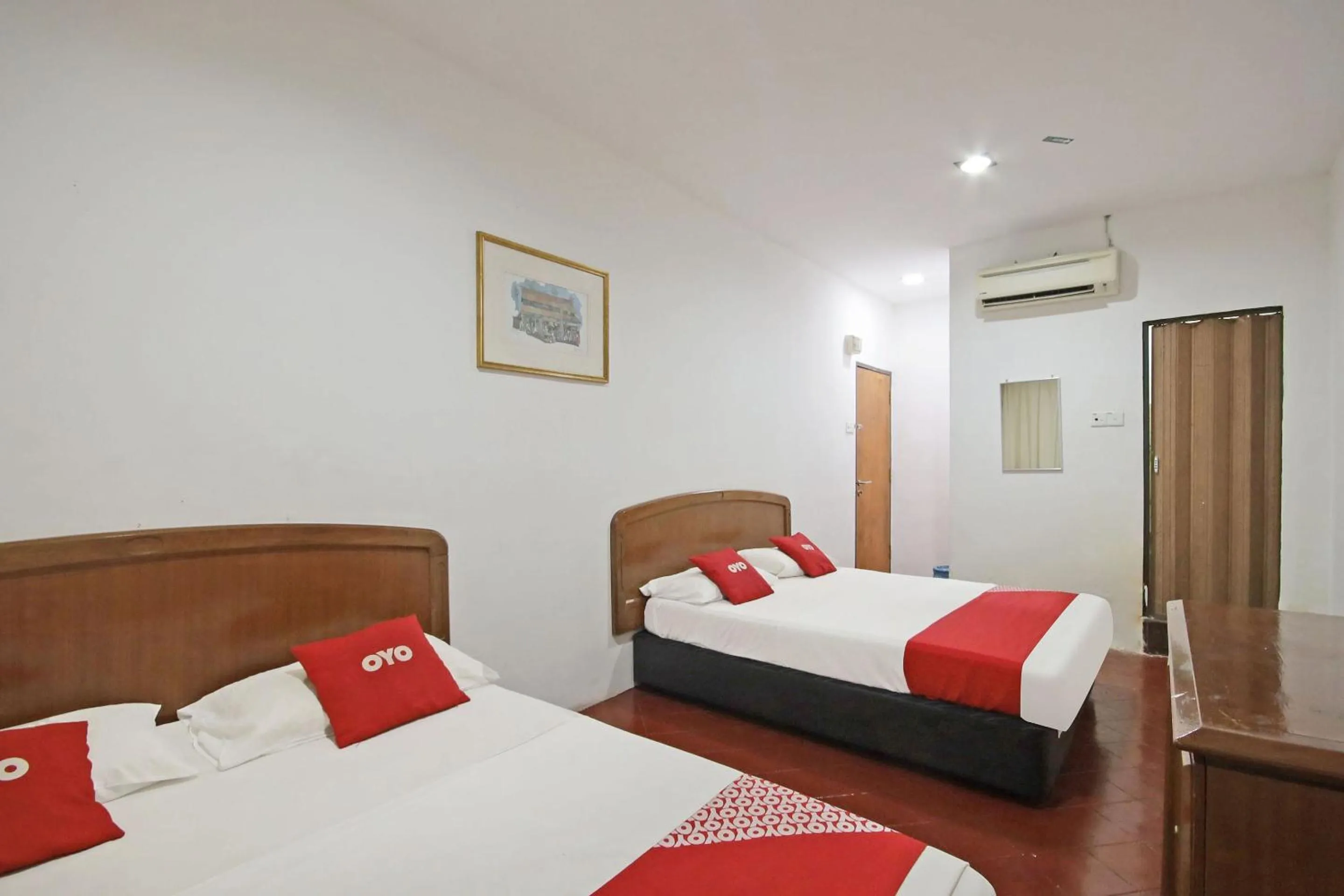 Bedroom, Bed in Hotel O Shalimar