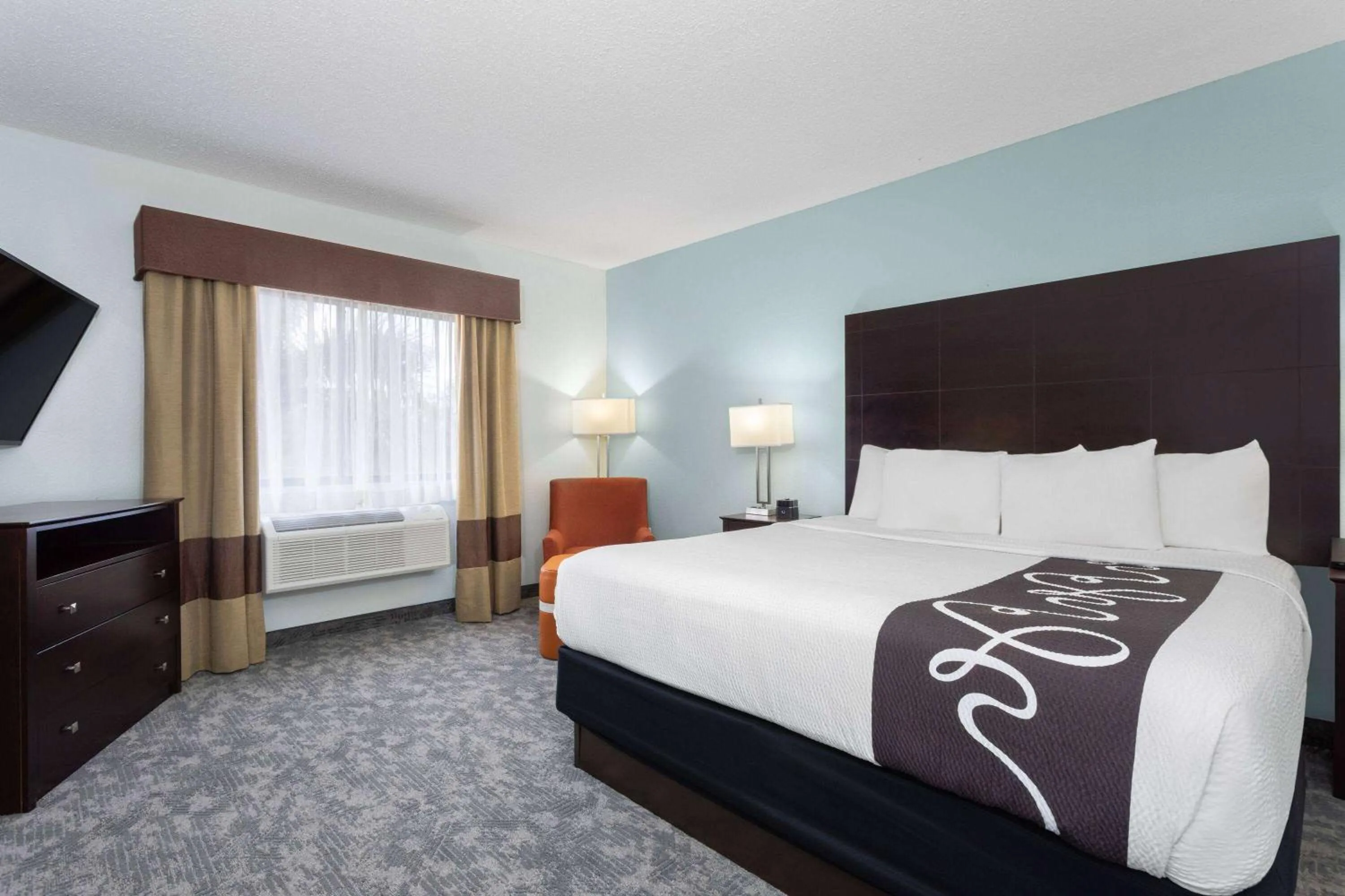 Bed in La Quinta by Wyndham Bonita Springs Naples North