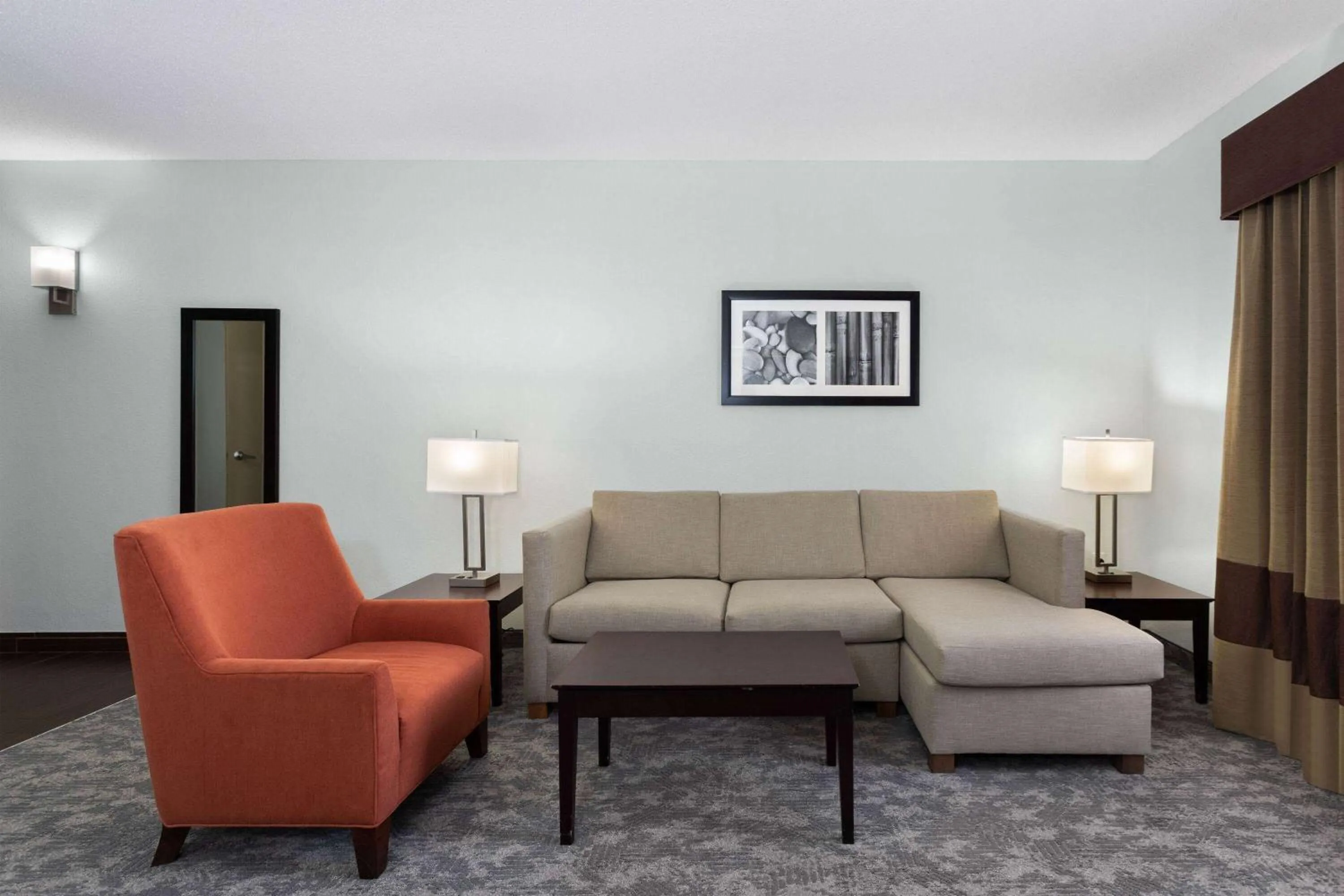 Bed in La Quinta by Wyndham Bonita Springs Naples North