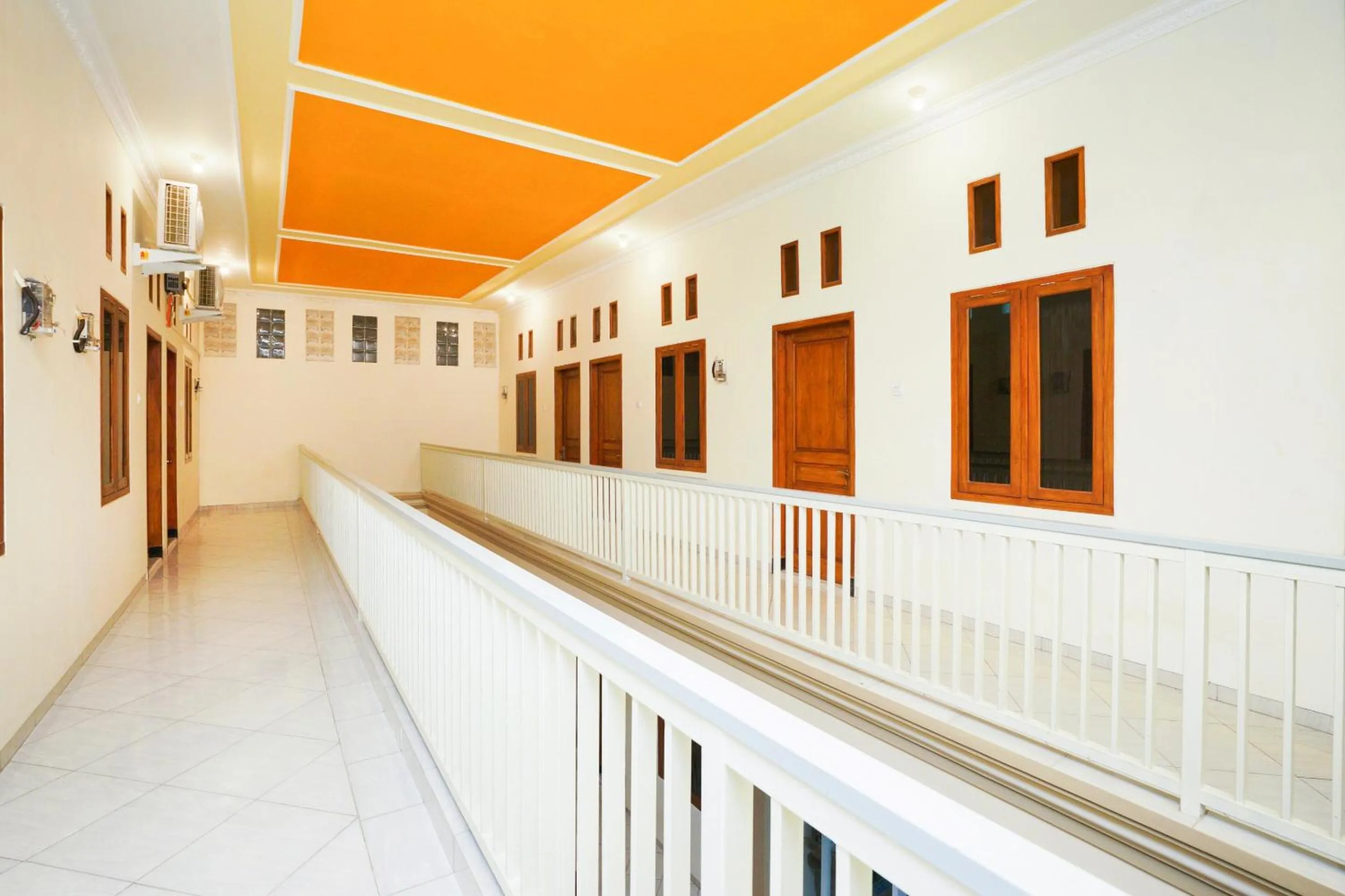 Lobby or reception in OYO 1642 Penginapan Anggrek Syariah 2