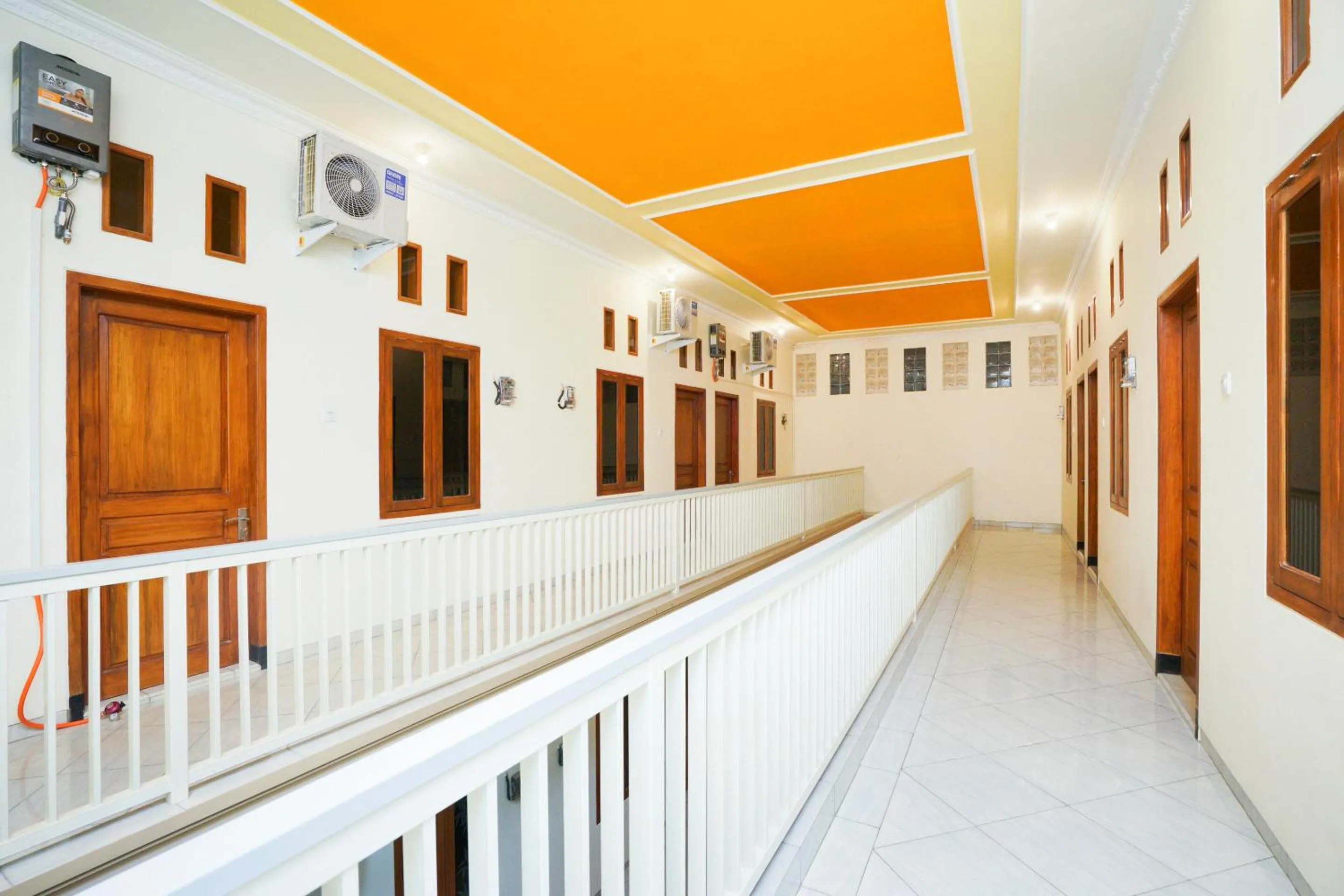 Lobby or reception in OYO 1642 Penginapan Anggrek Syariah 2