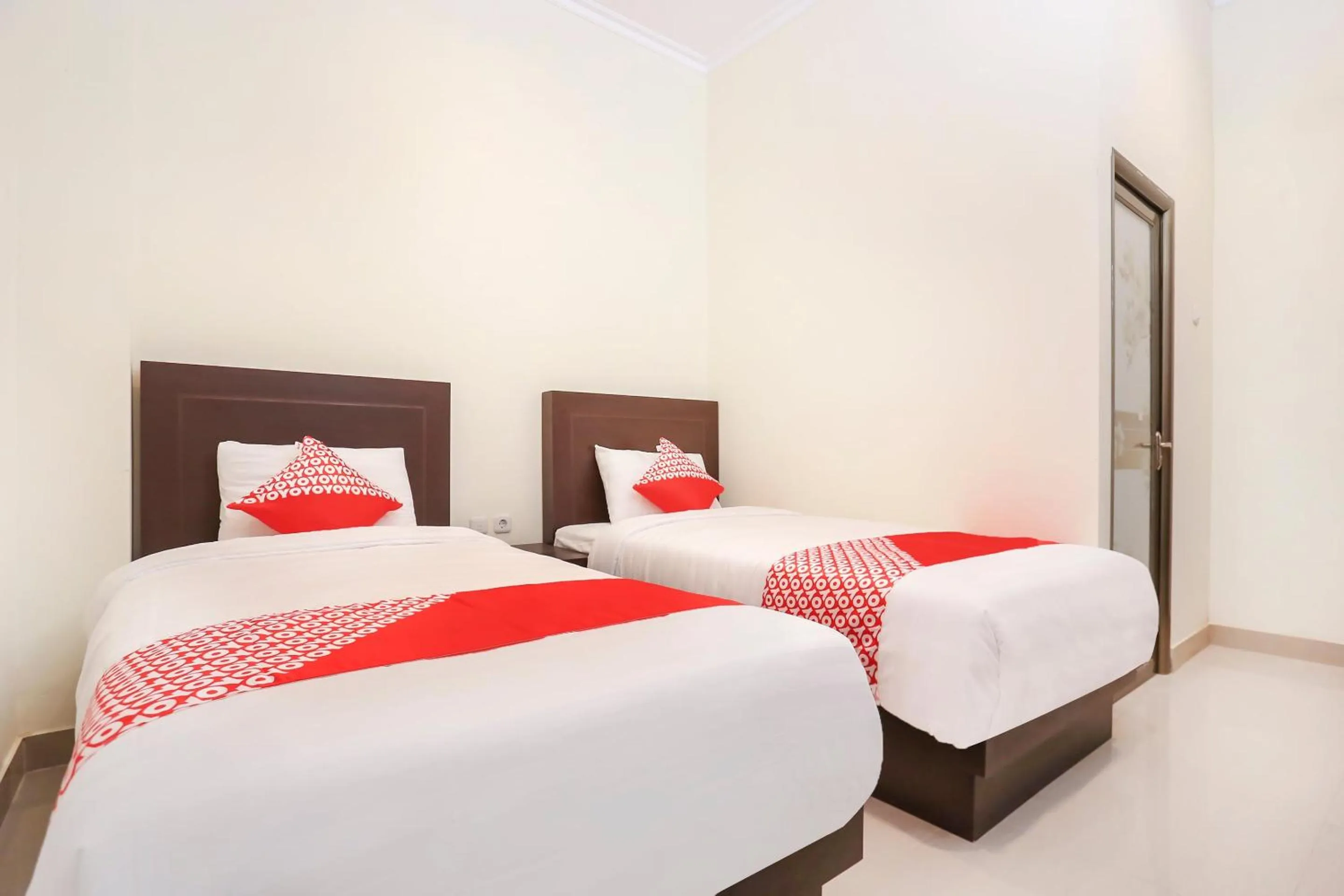 Bedroom, Bed in Collection O Yogyakarta near Jalan Malioboro formerly Alena Residence