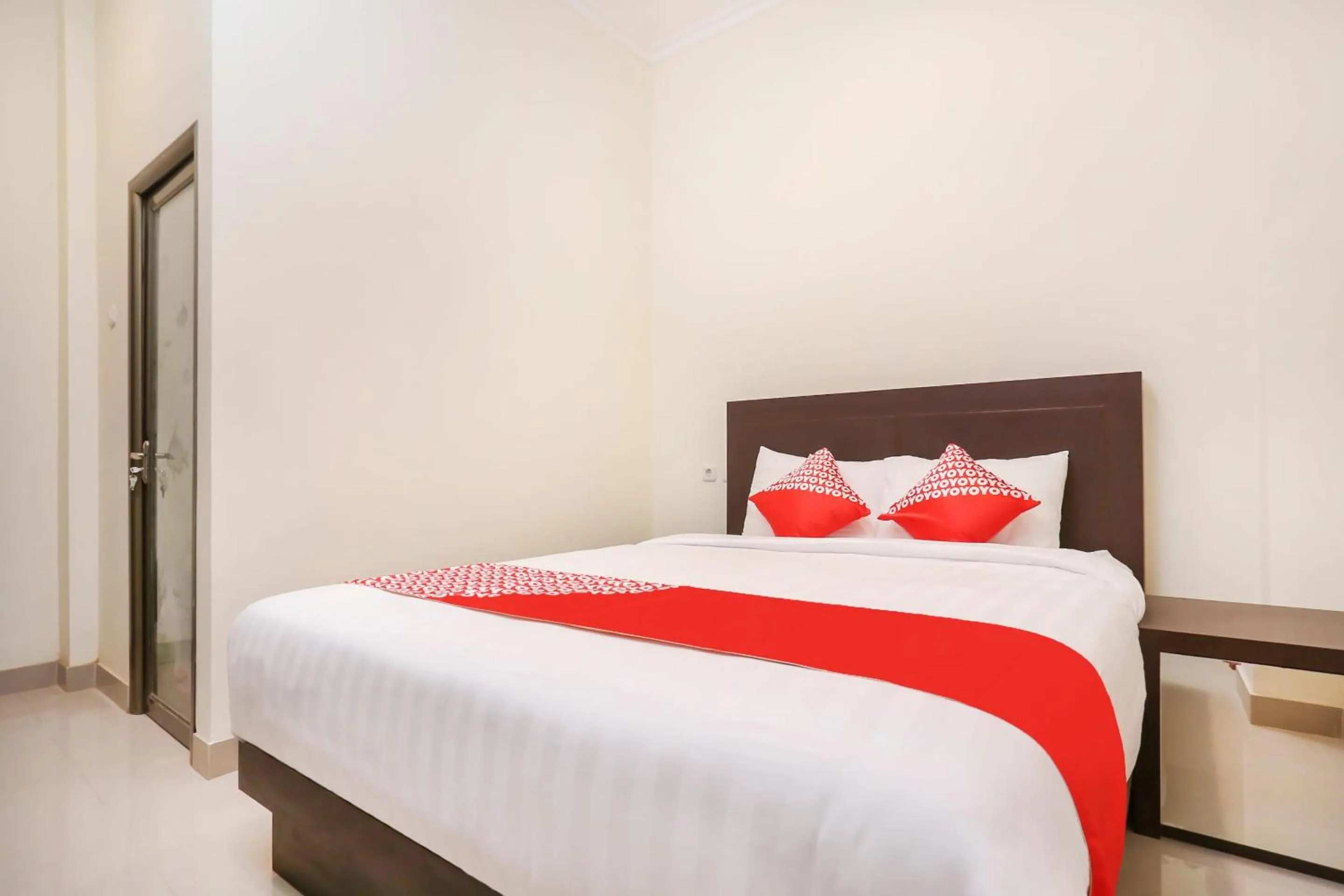 Bedroom, Bed in Collection O Yogyakarta near Jalan Malioboro formerly Alena Residence