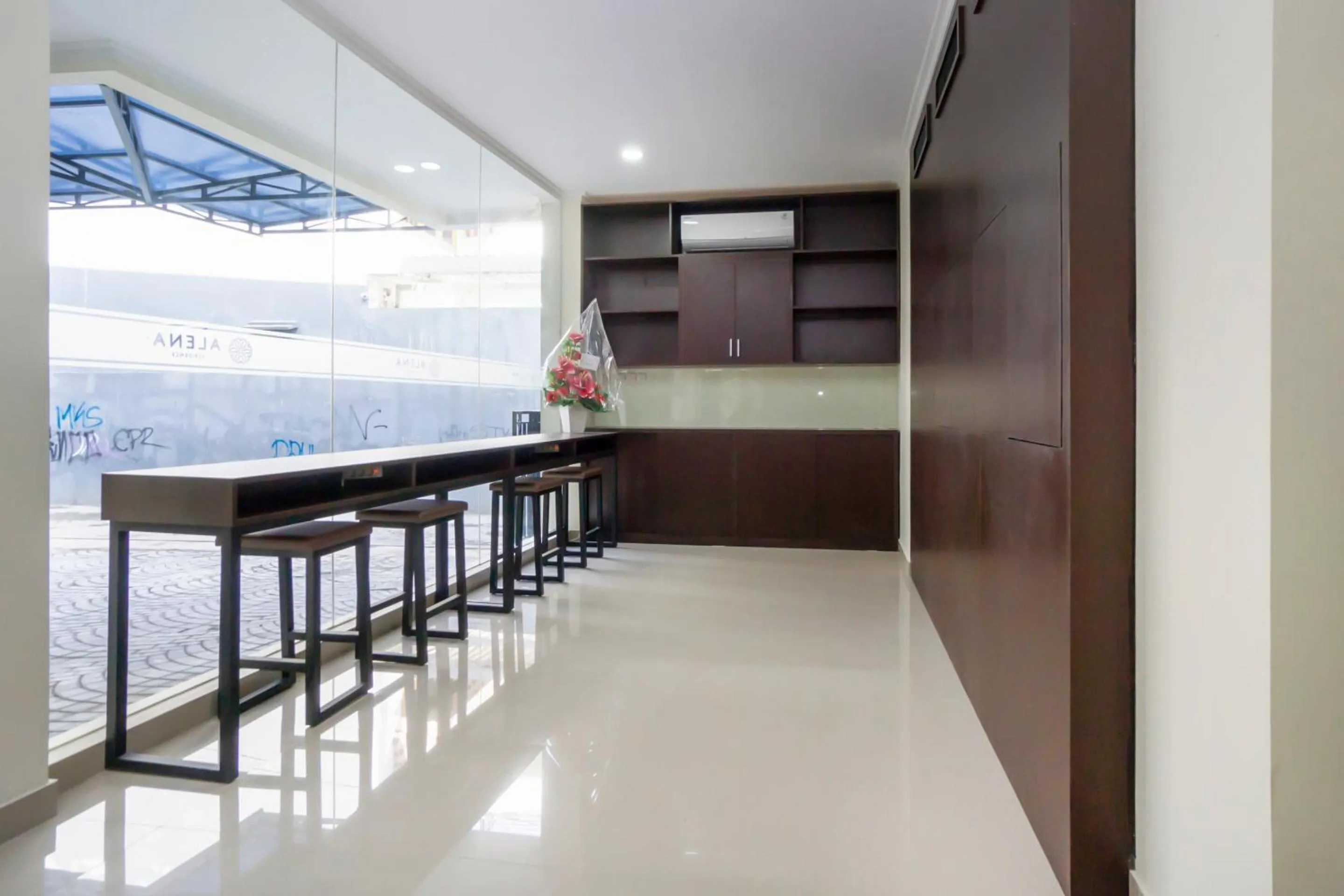 Lobby or reception in Collection O Yogyakarta near Jalan Malioboro formerly Alena Residence