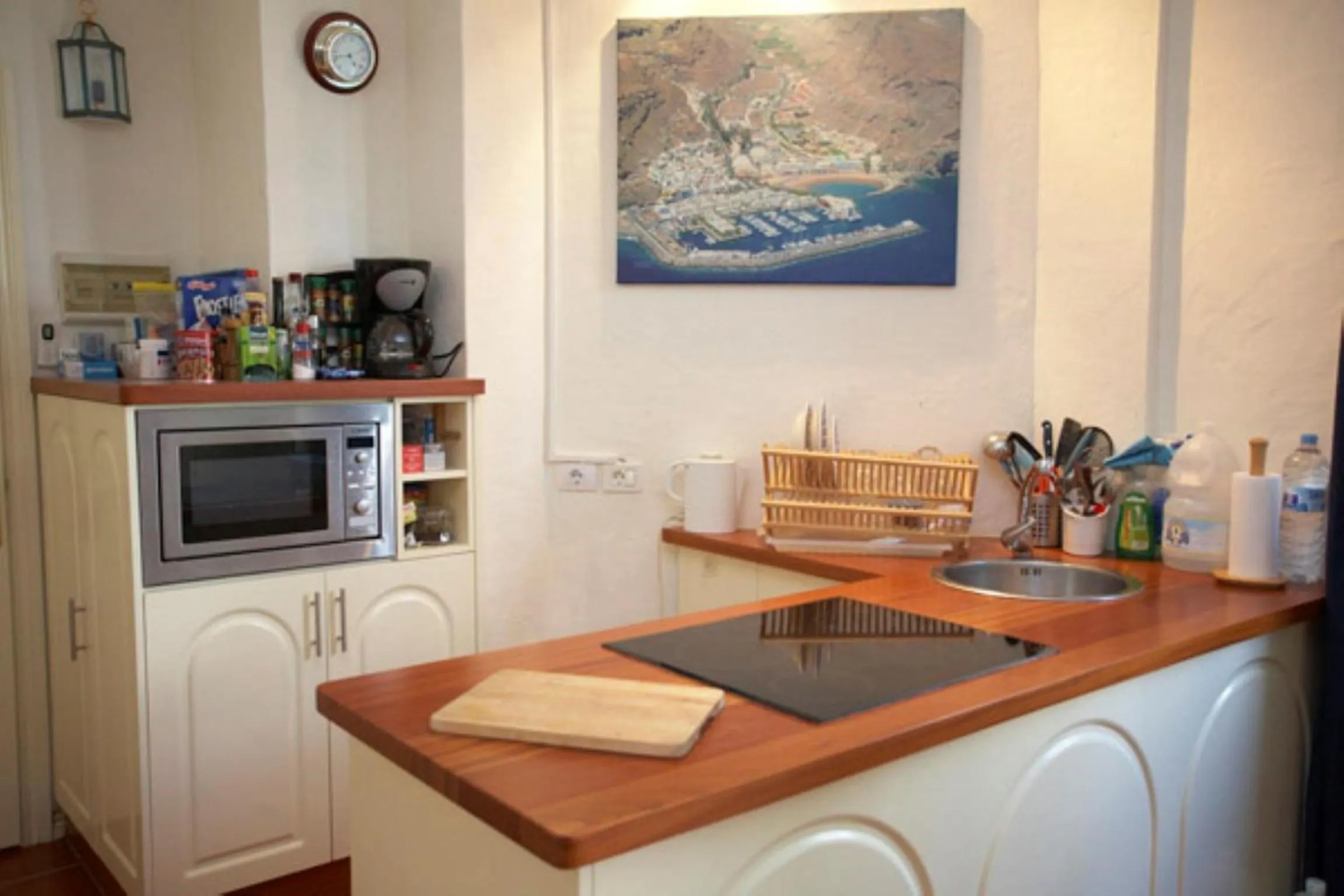 kitchen in Captains House Playa De Mogan by El Sirocco