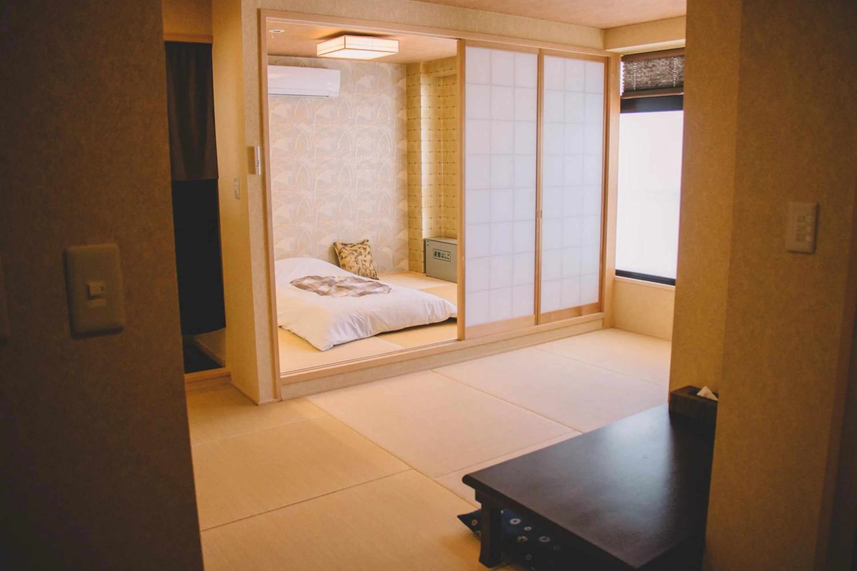 Photo of the whole room, Bed in Waseido Zen