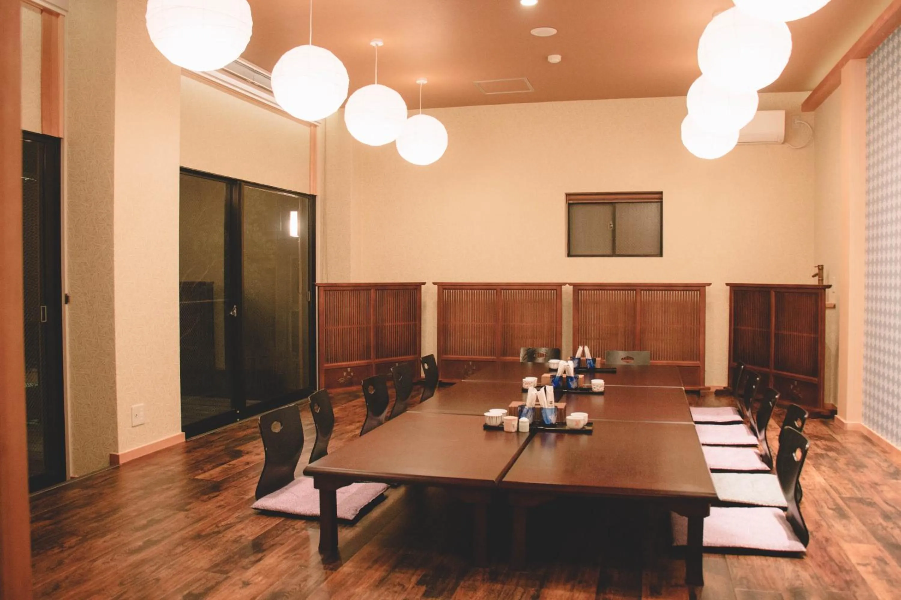 Restaurant/places to eat in Waseido Zen