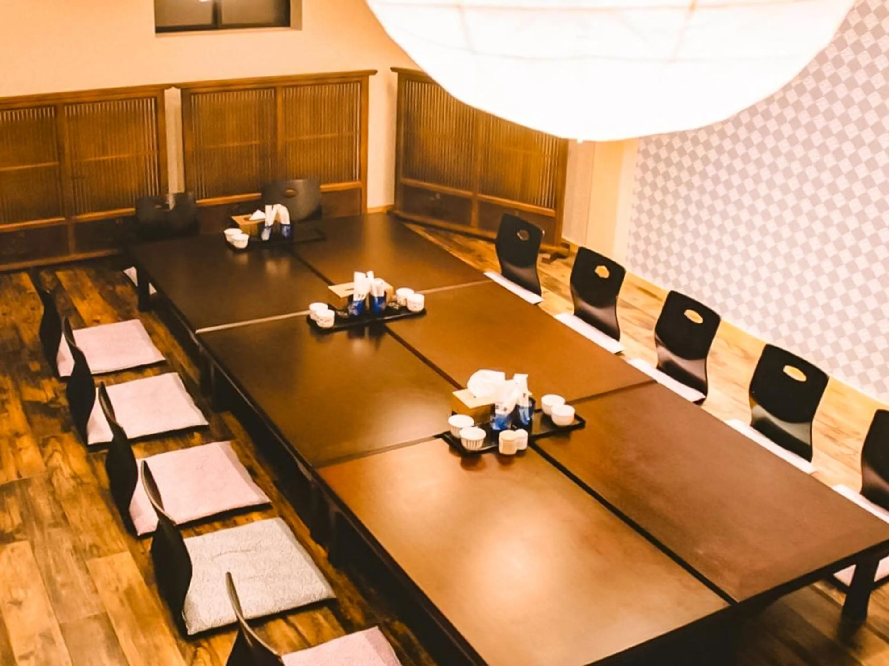 Photo of the whole room in Waseido Zen