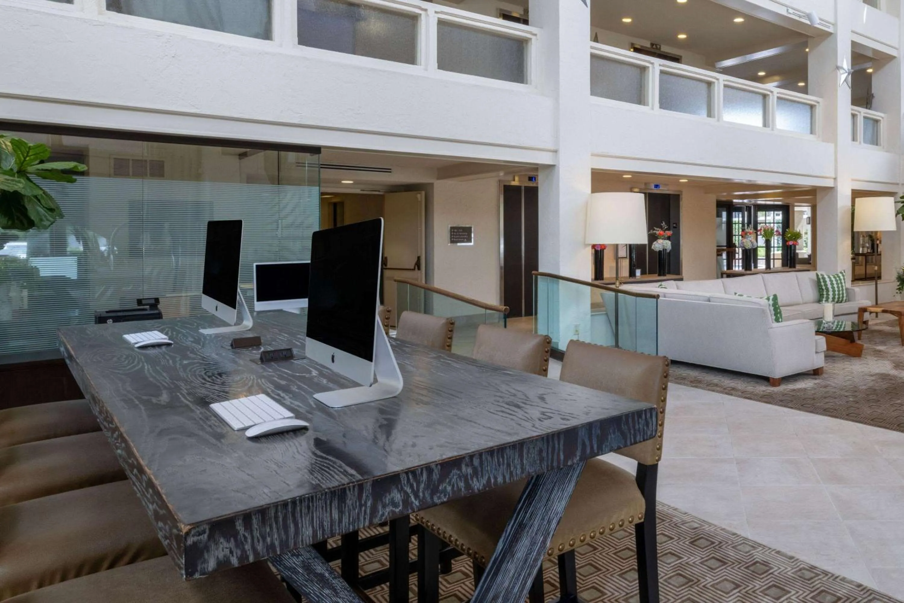 Meeting/conference room in Wyndham Boca Raton Hotel