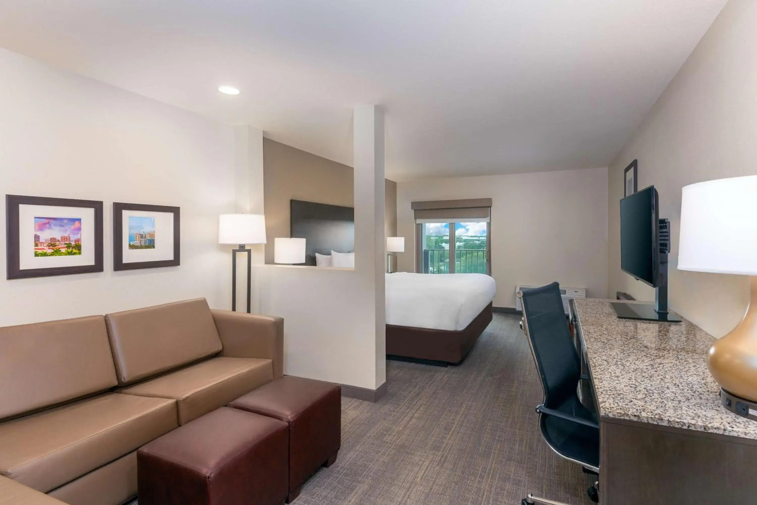 King Suite with Sofa Bed - Non-Smoking in Ameniti Bay - Best Western Signature Collection King Suite with Sofa Bed - Non-Smoking in Ameniti Bay - Best Western Signature Collection