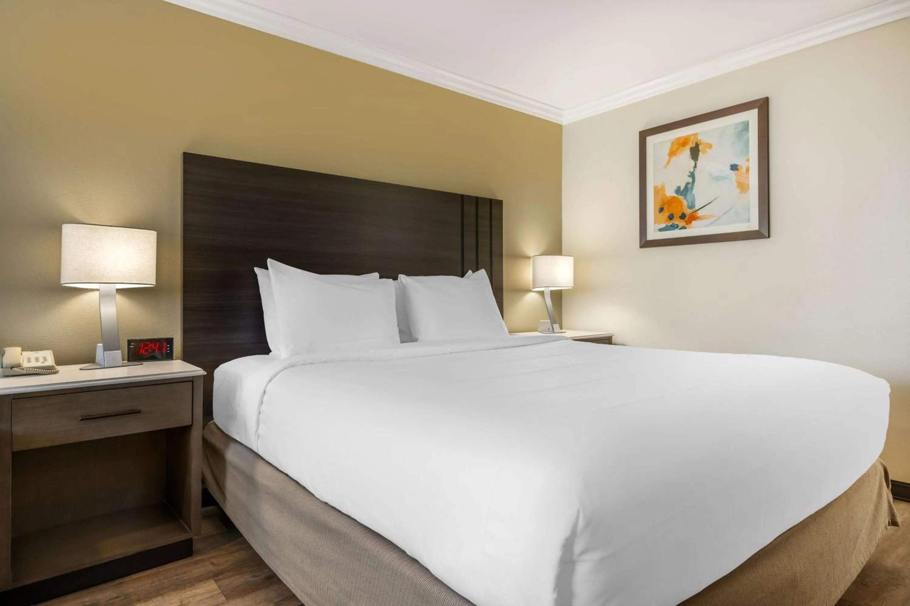 Bedroom, Bed in Best Western Plus Orange County Airport North