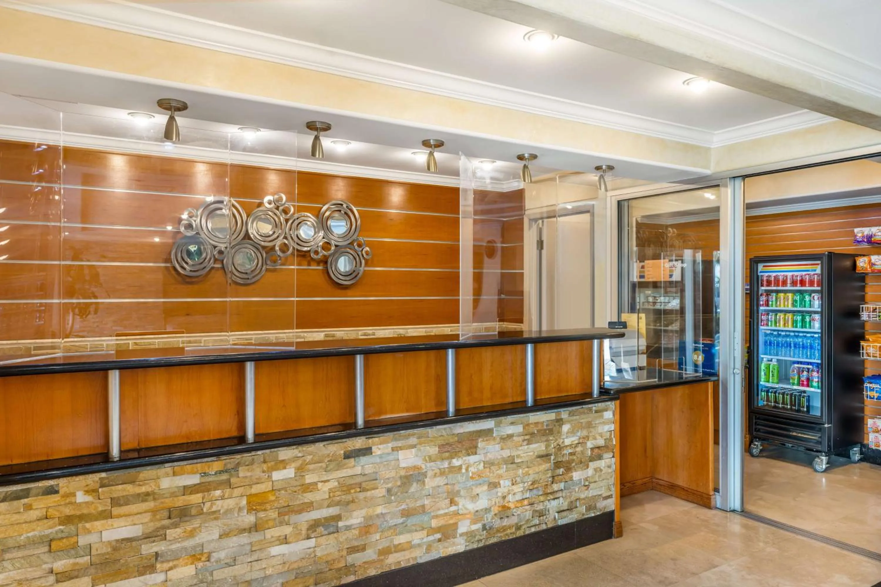 Lobby or reception in Best Western Plus Orange County Airport North