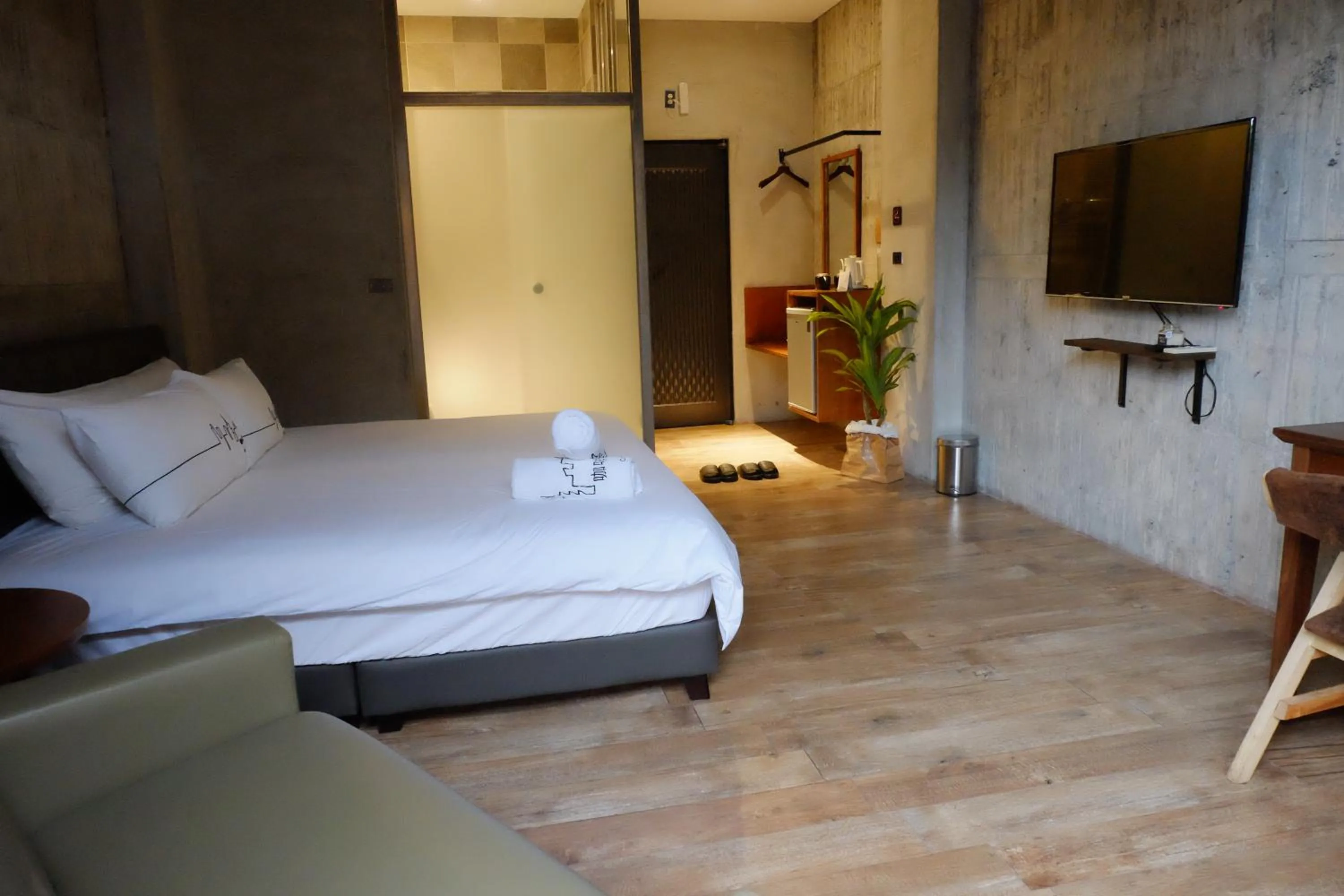 Communal lounge/ TV room in CoffeeLoft