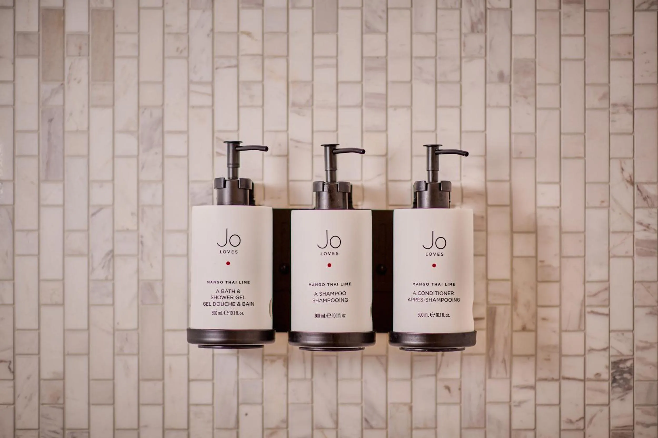 Bathroom in Pan Pacific London