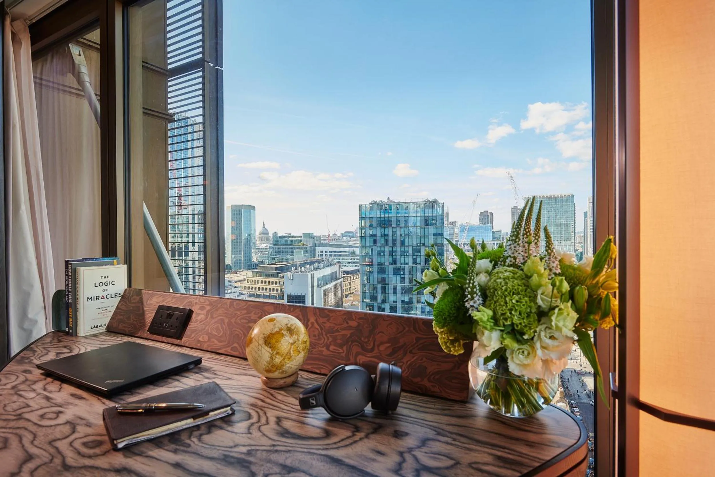 City view in Pan Pacific London