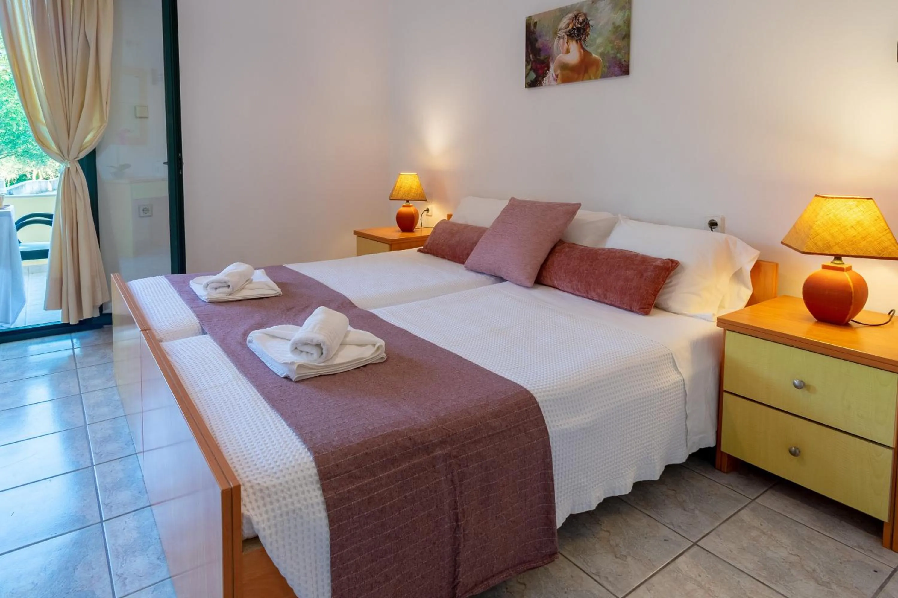 Bed in Rivendell Apartments