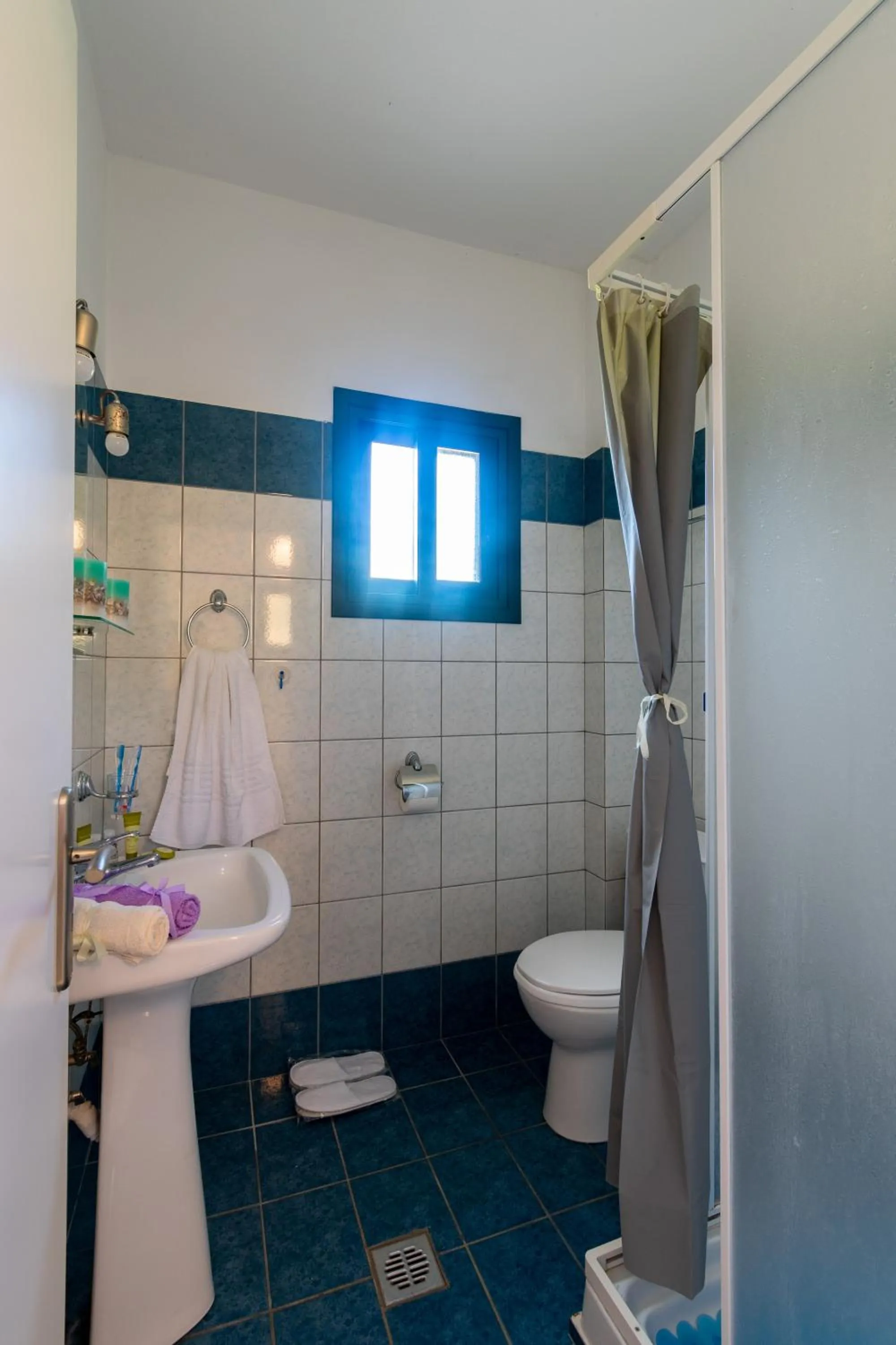 Shower in Rivendell Apartments