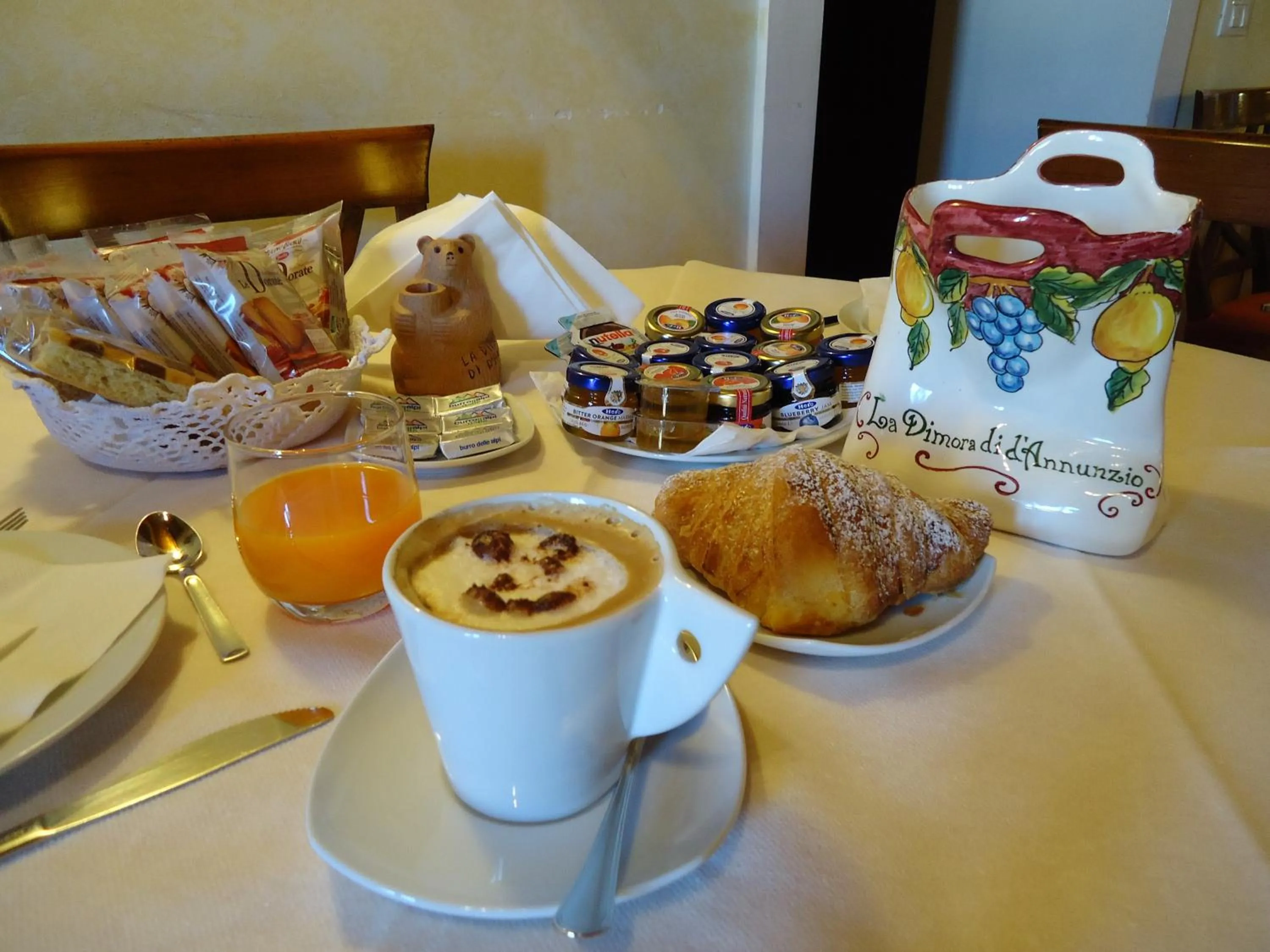 Food and drinks in La Dimora di d'Annunzio