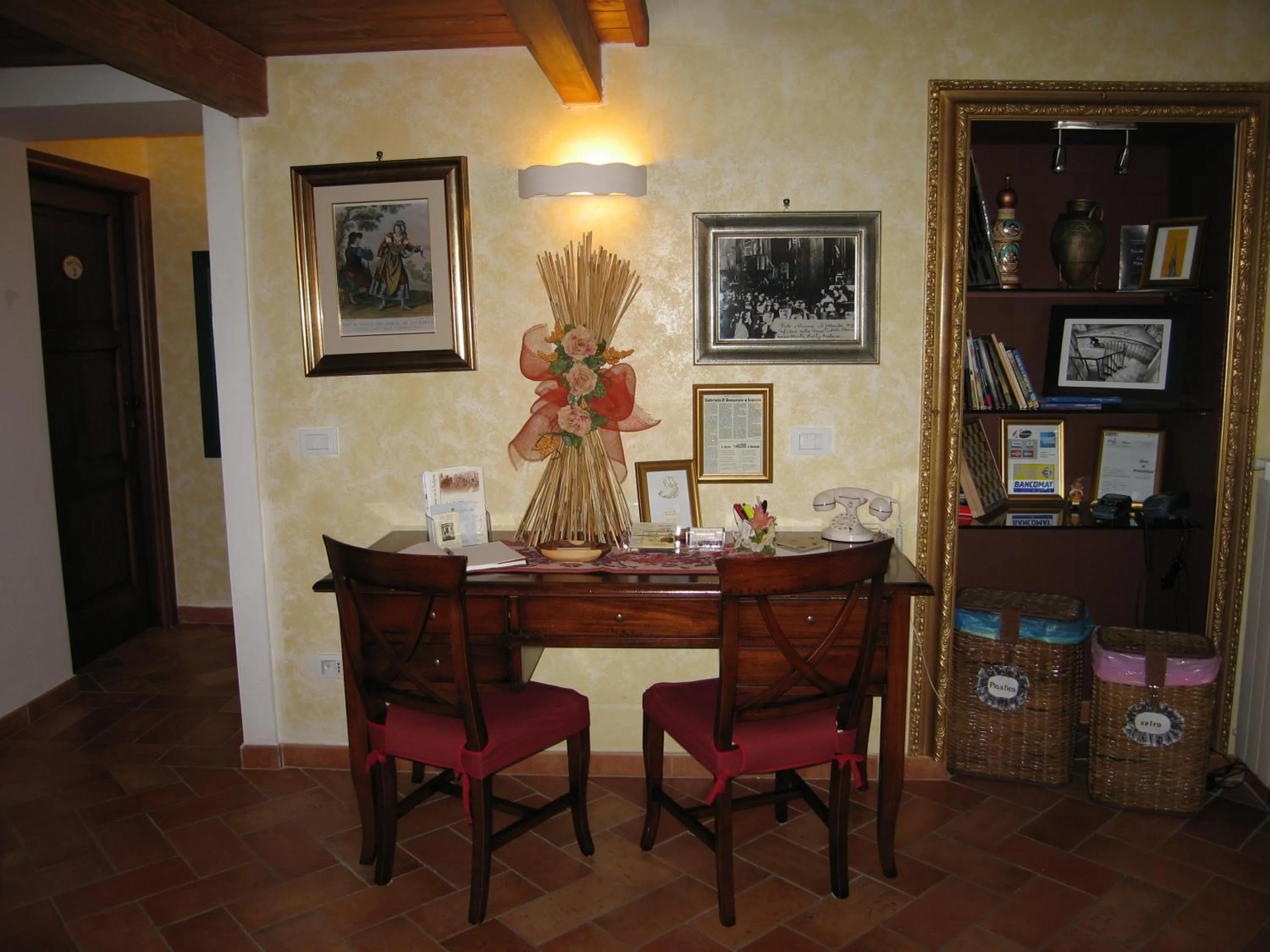 Lobby or reception in La Dimora di d'Annunzio