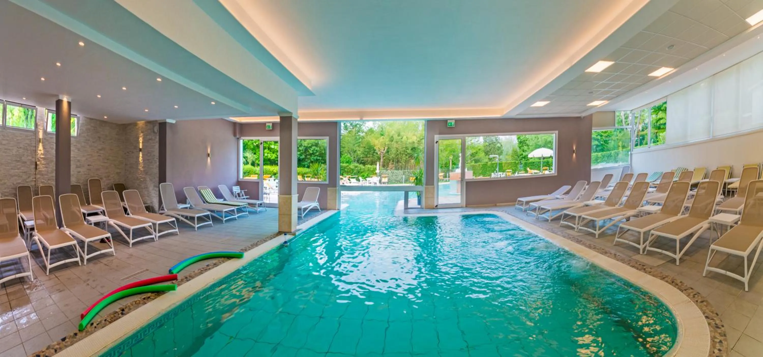 Swimming pool in Terme Villa Pace