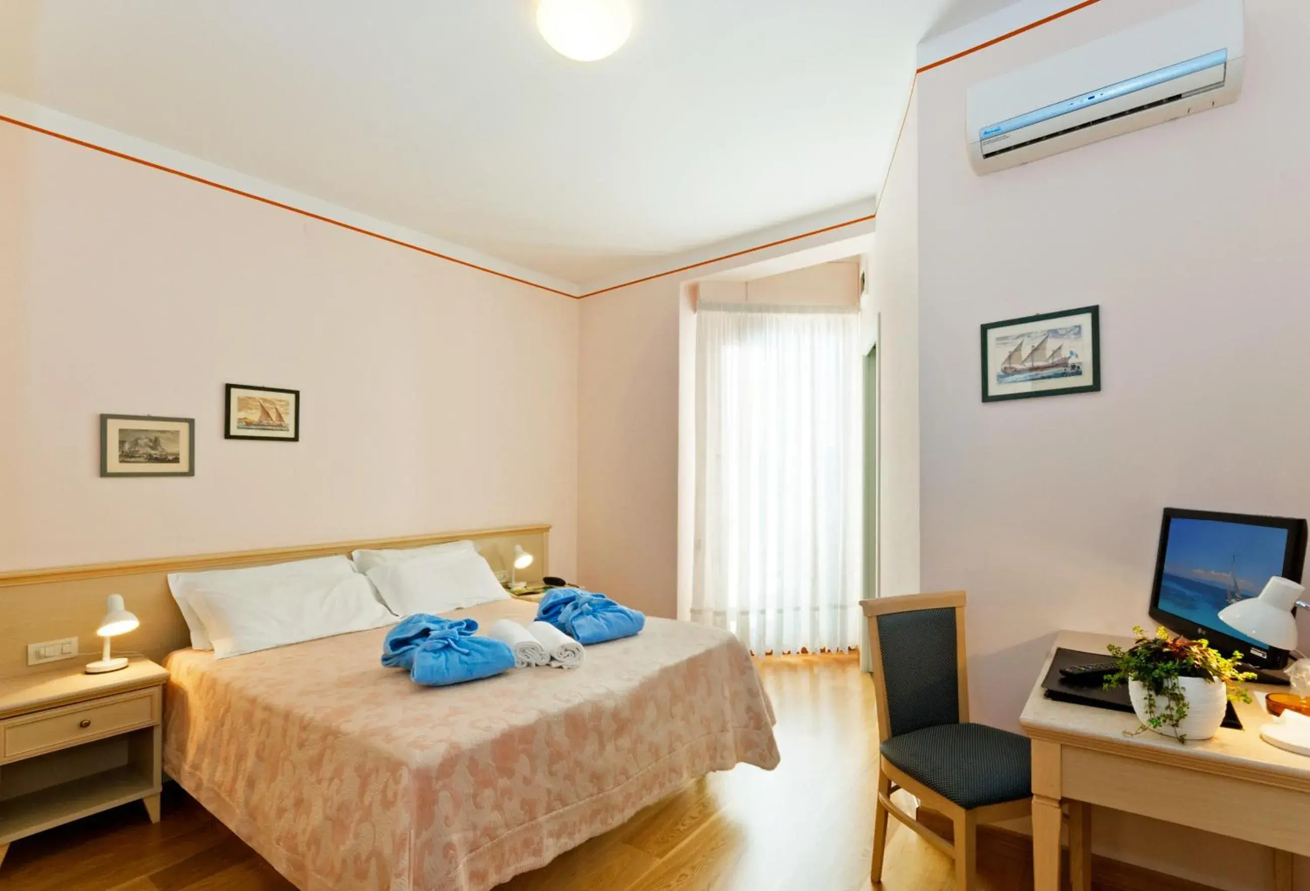 Double or Twin Room in Terme Villa Pace Double or Twin Room in Terme Villa Pace