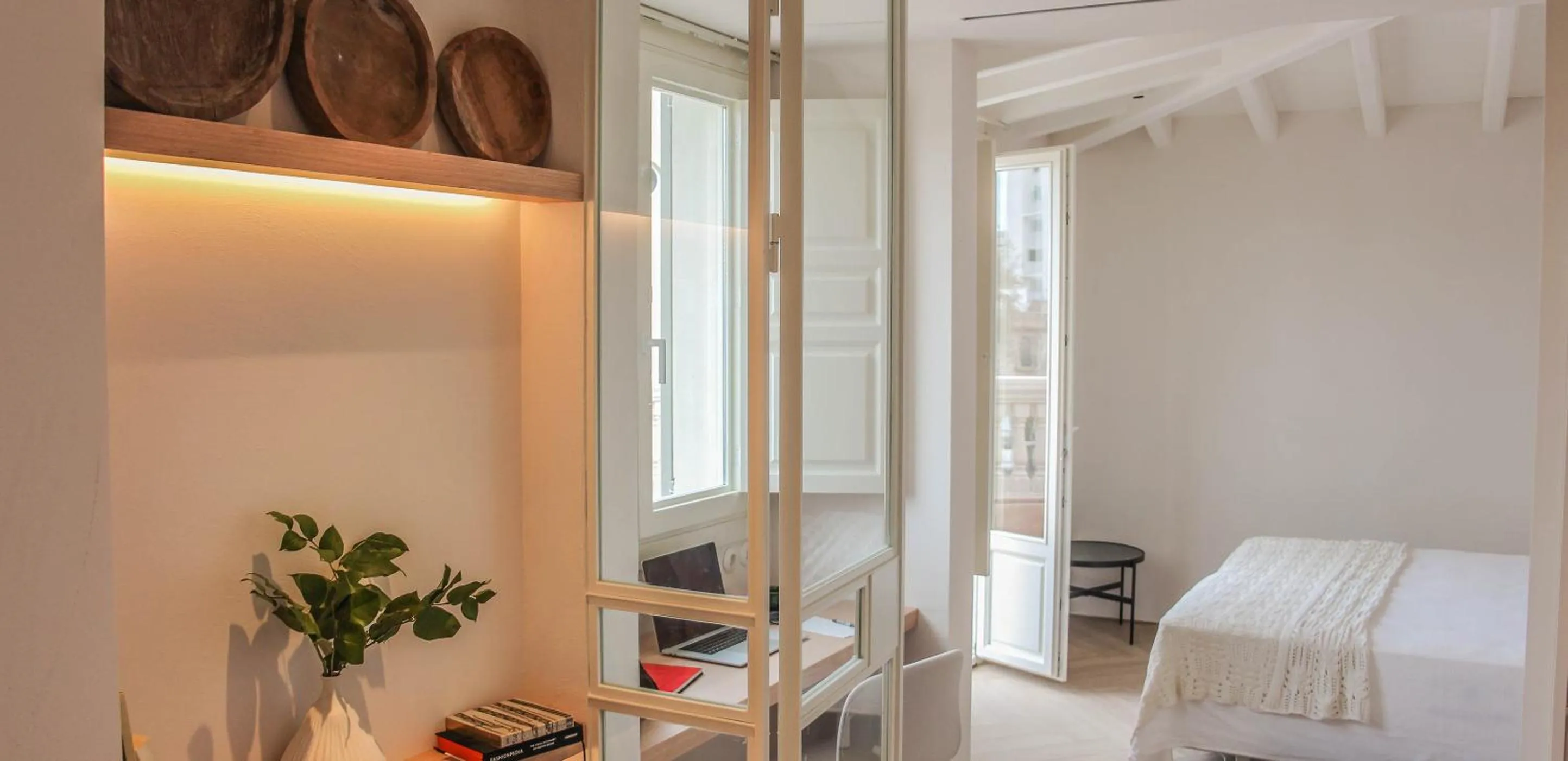 Photo of the whole room, Bed in The Boc Suites