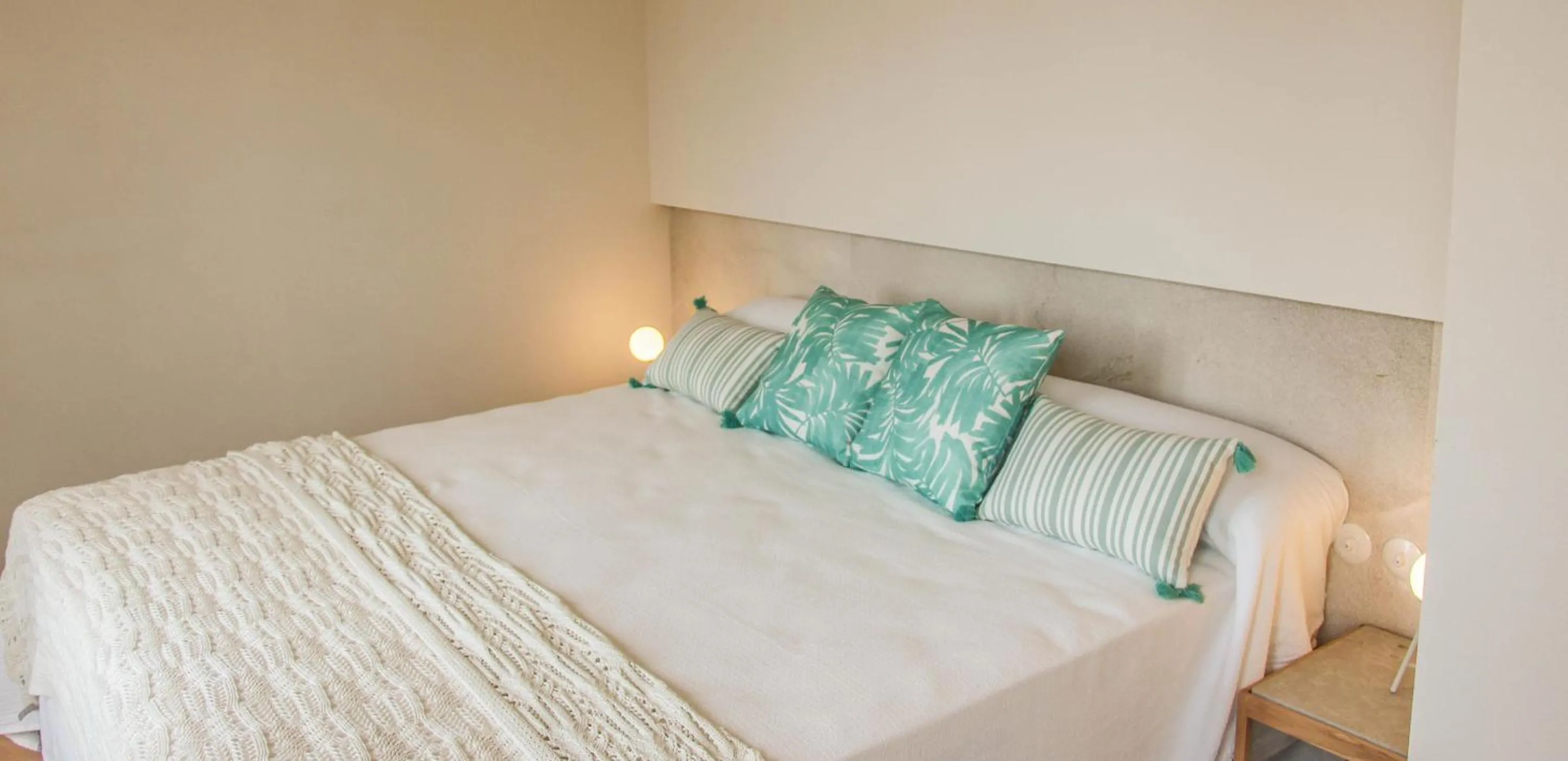 Photo of the whole room, Bed in The Boc Suites