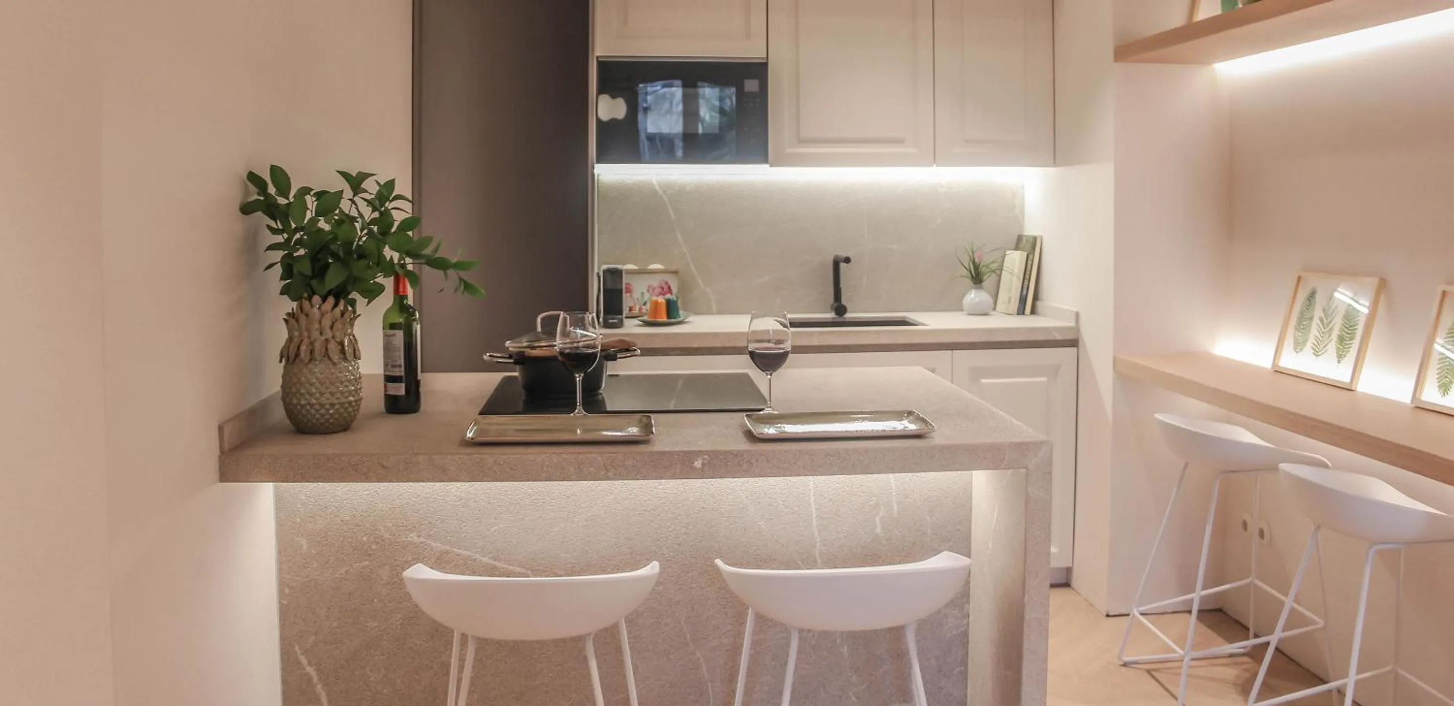 Kitchen or kitchenette in The Boc Suites