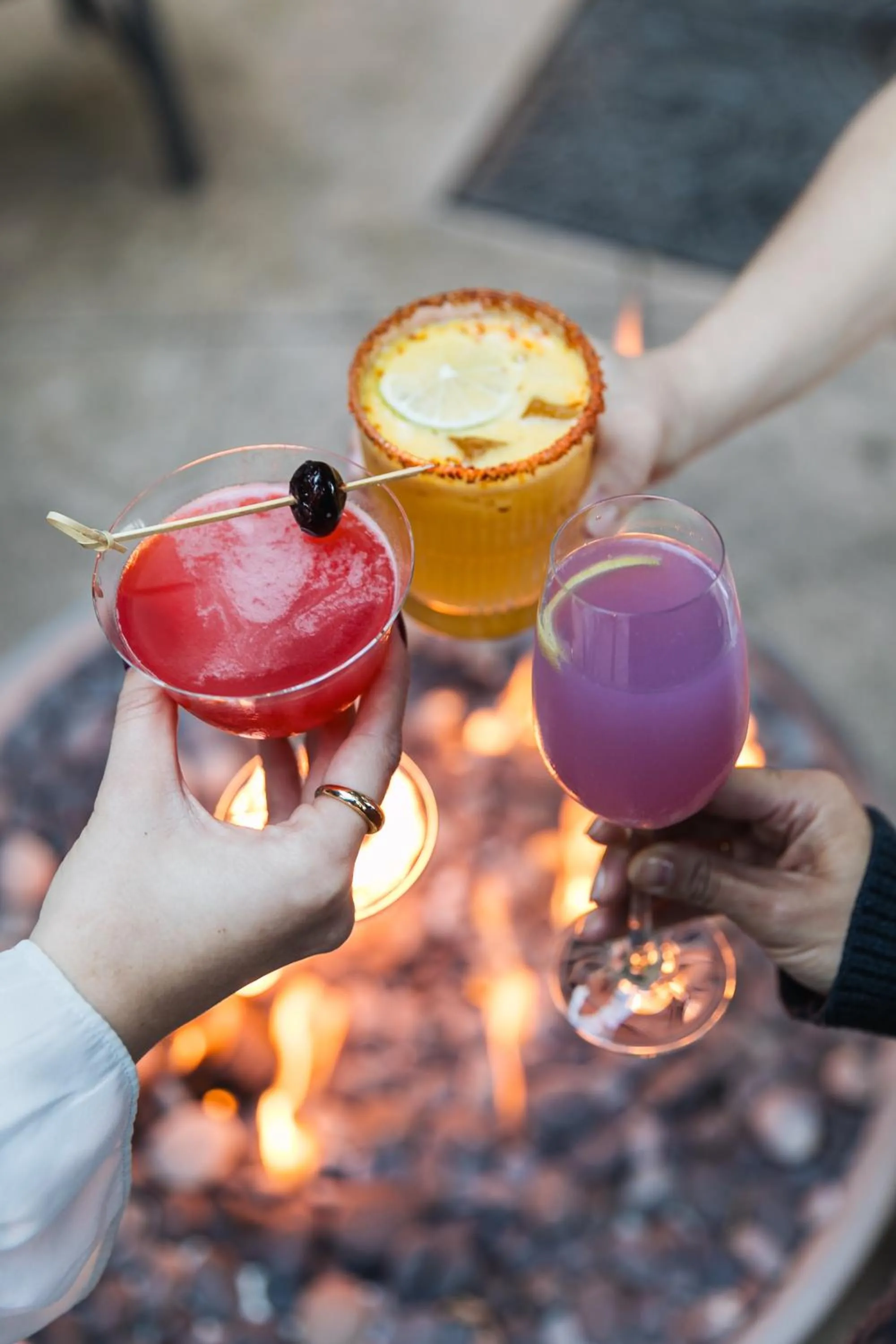 Alcoholic drinks in River Terrace Inn, a Noble House Hotel