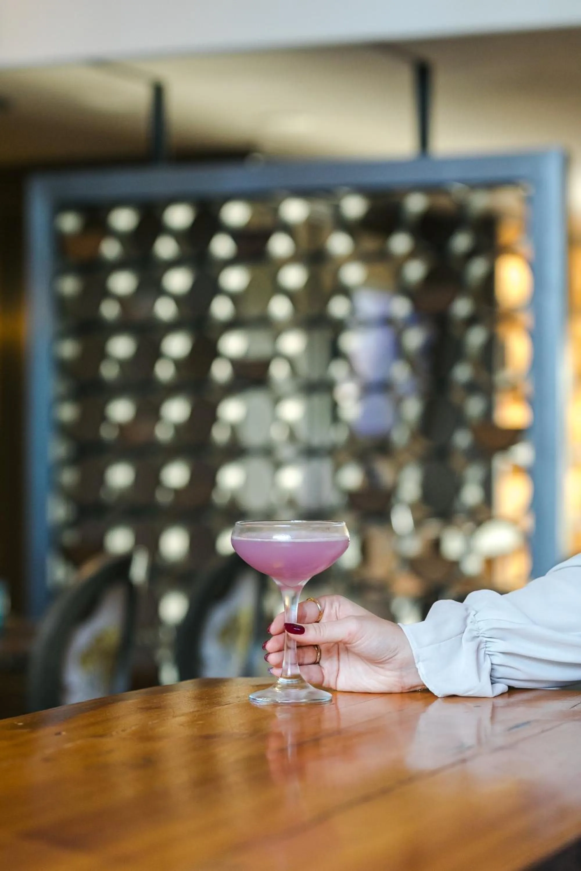 Lounge or bar in River Terrace Inn, a Noble House Hotel