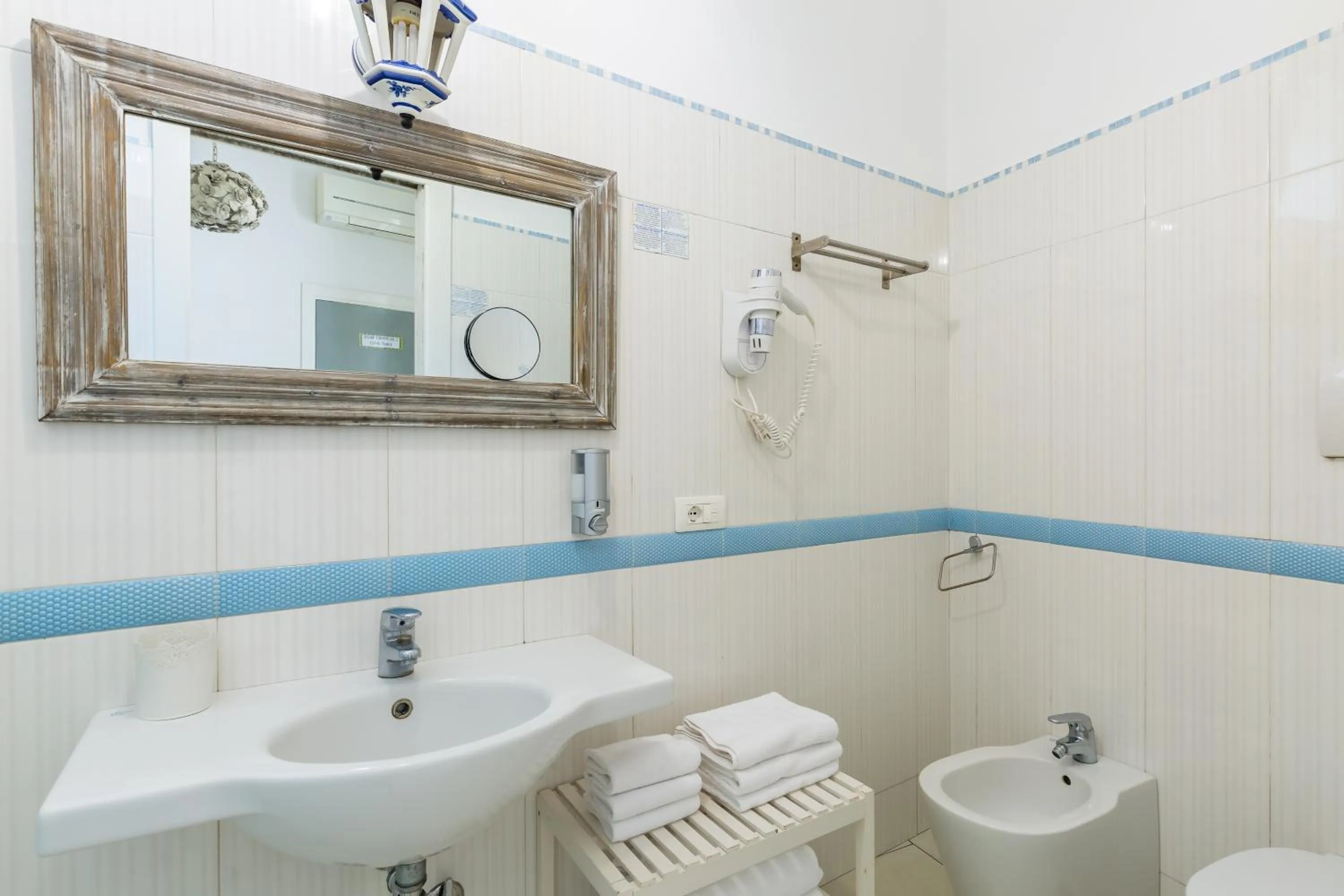 Bathroom in Fortino Capri