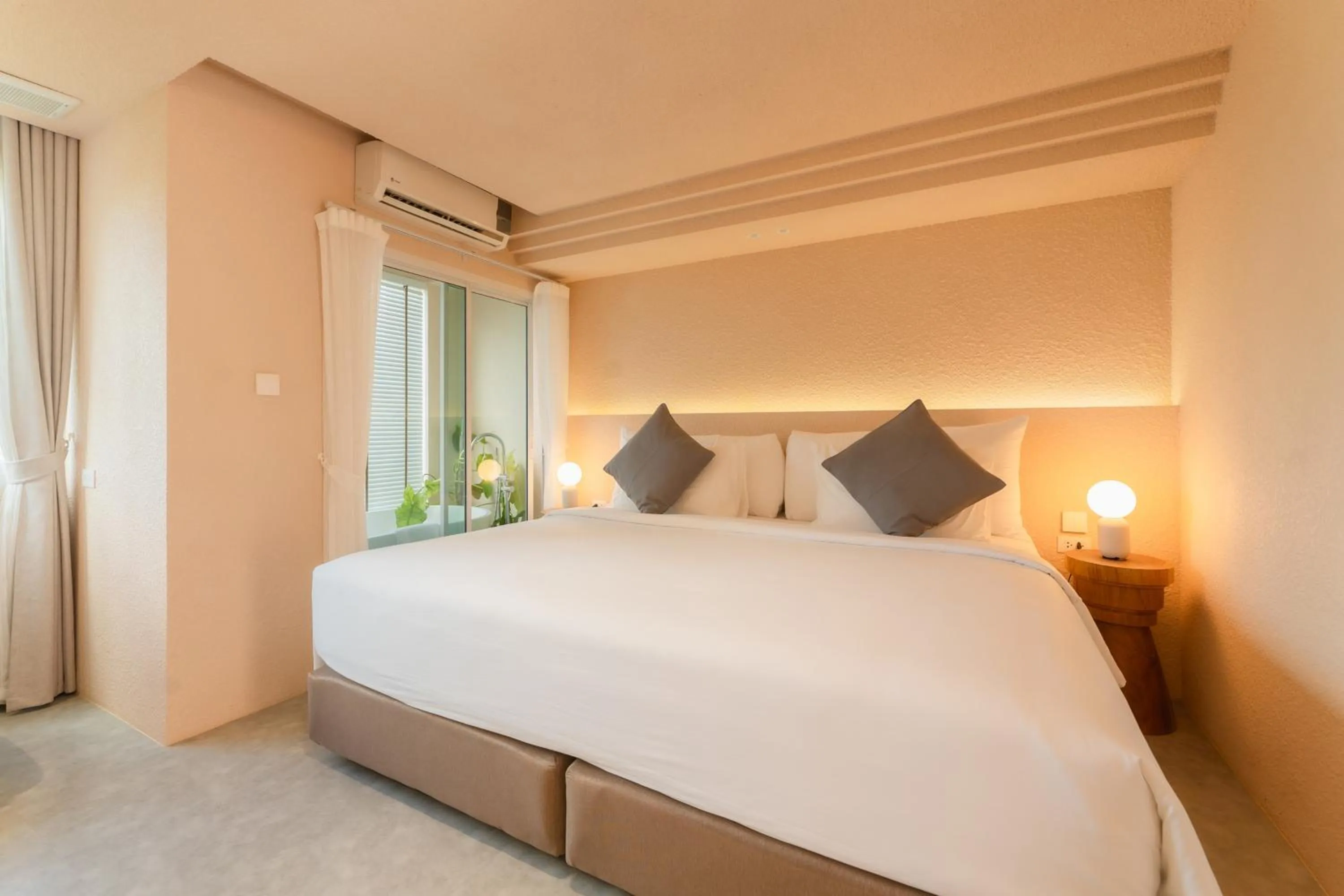 Bed in Mai Hotel Chiang Mai ใหม่โฮเทล เชียงใหม่