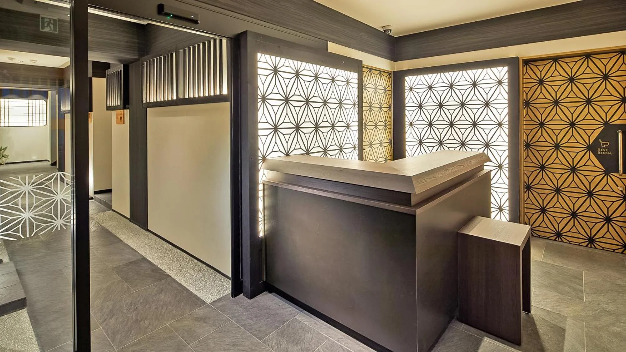 Lobby or reception in Stay SAKURA Tokyo Shinjuku Hyakukura