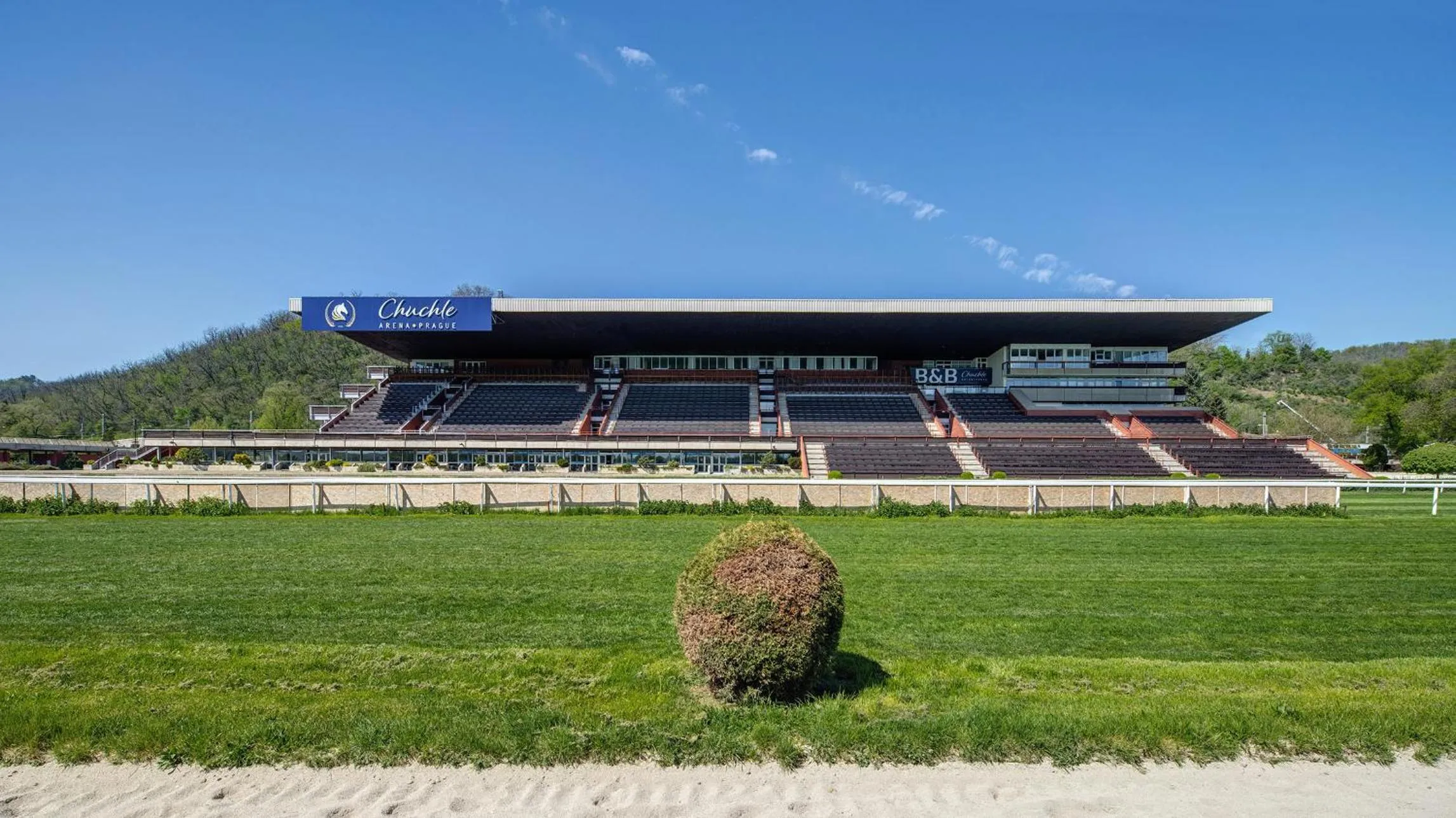 Property building in B&B Chuchle Arena Praha