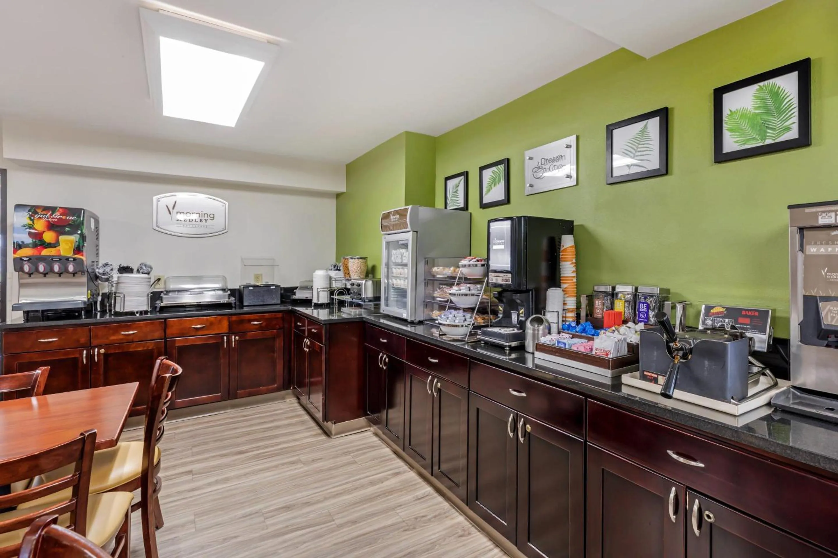 Food and drinks in Sleep Inn Denver Tech Center