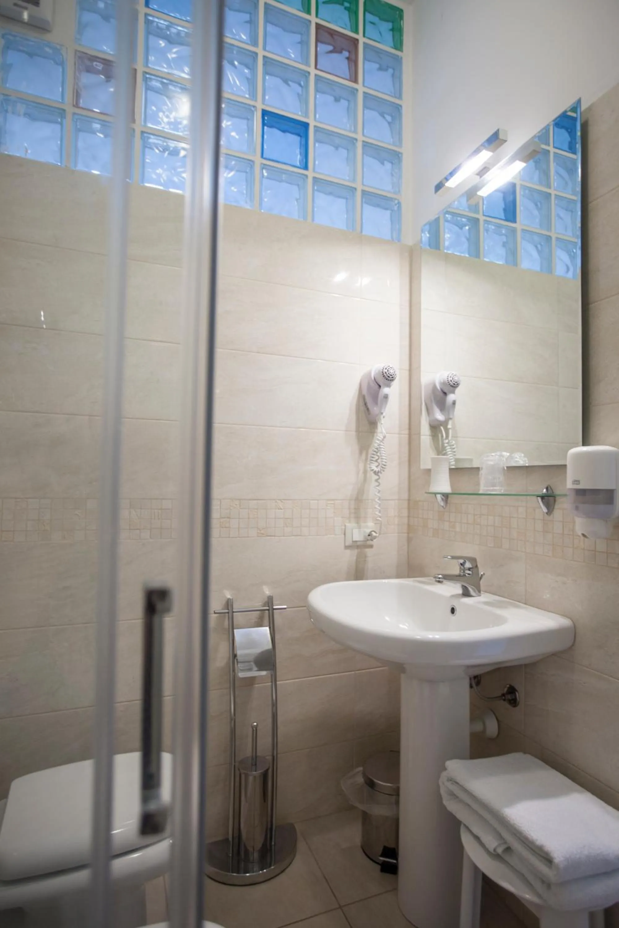 Bathroom in Hotel Amalfi