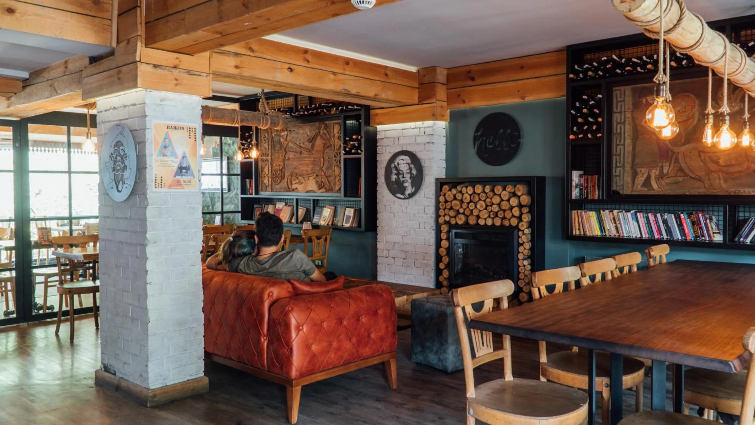 Communal lounge/ TV room in Barkod Otel