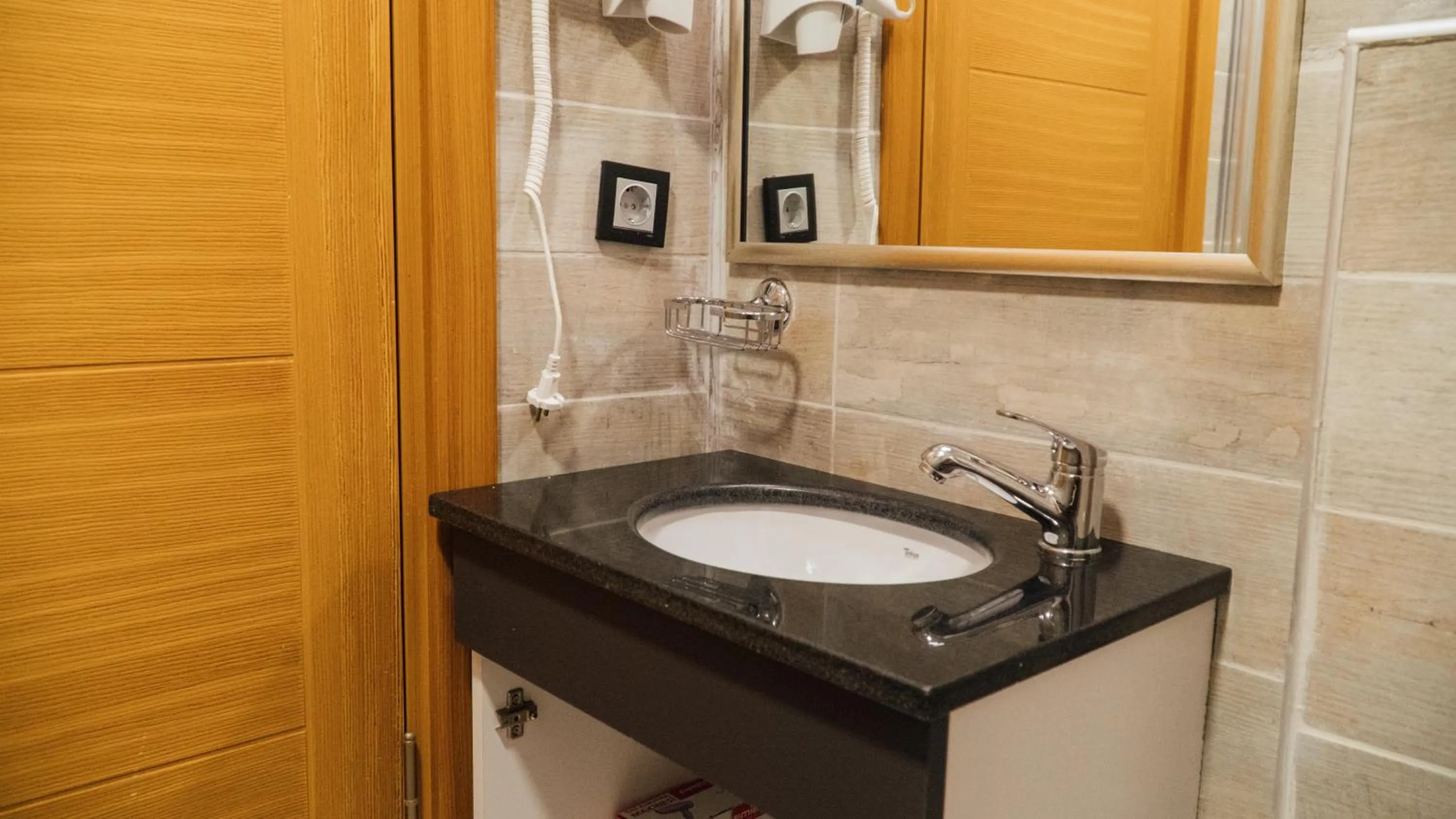 Bathroom in Barkod Otel