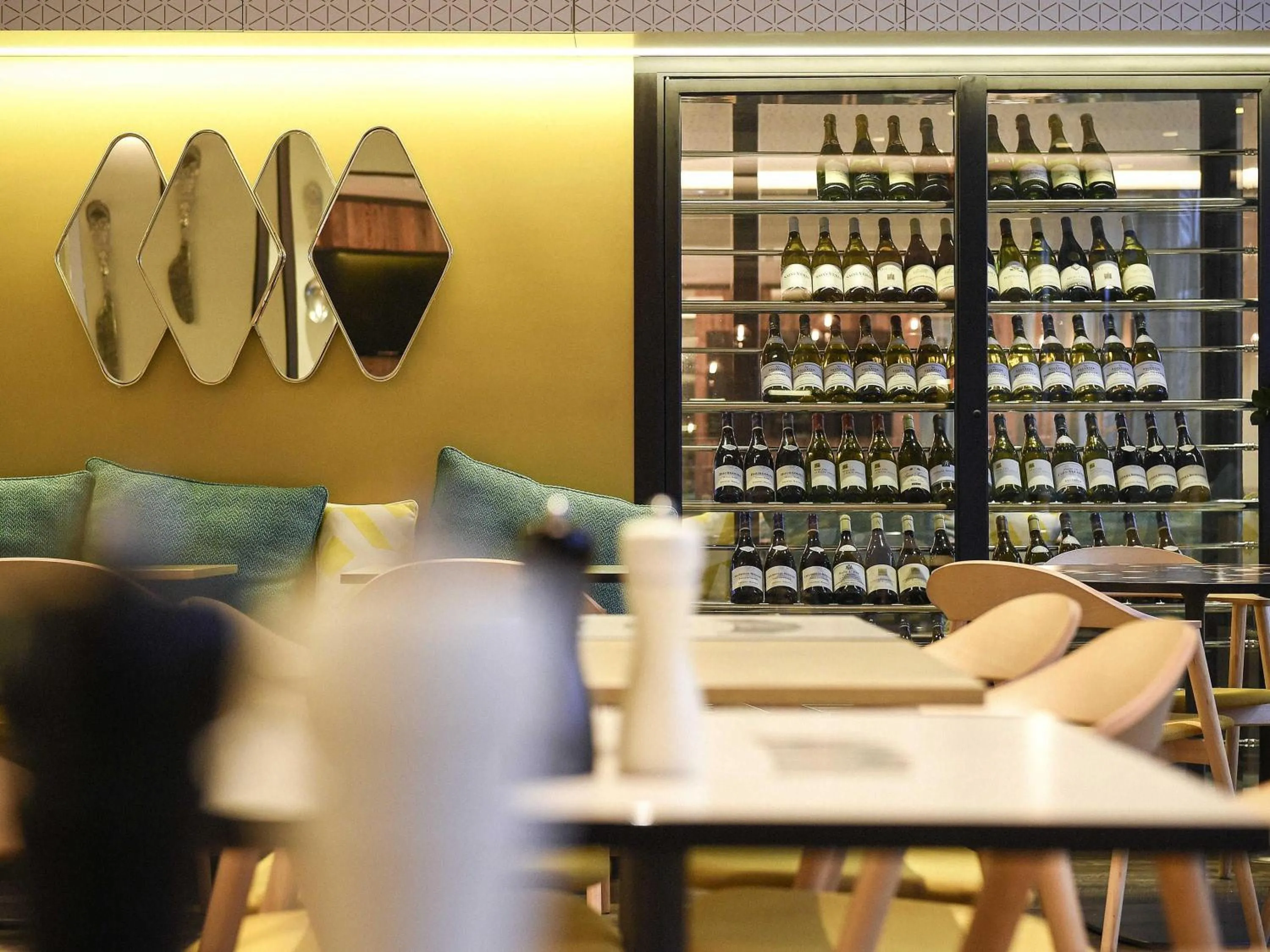 Restaurant/places to eat in ibis Dijon Gare