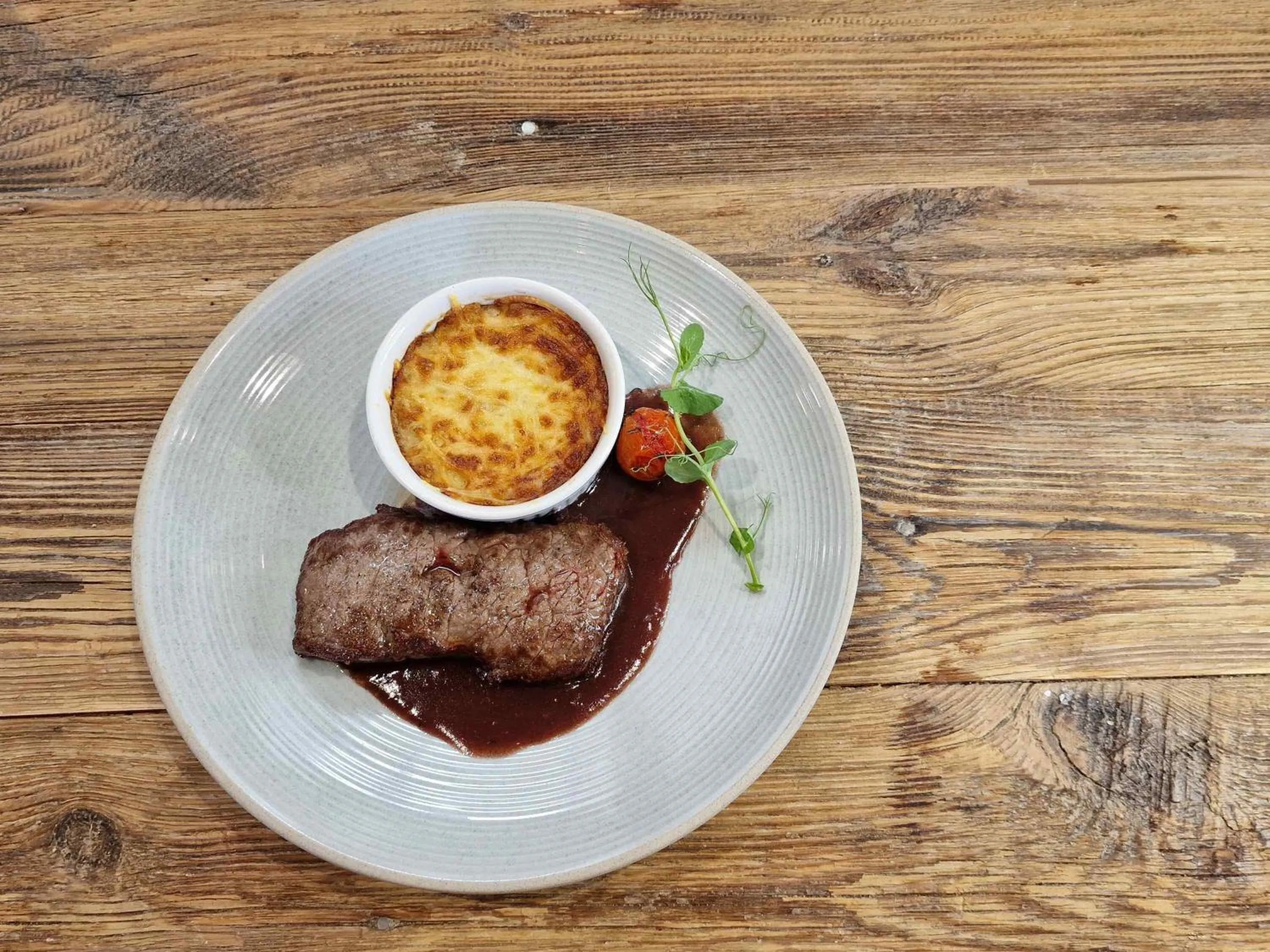 Restaurant/places to eat in ibis Dijon Gare