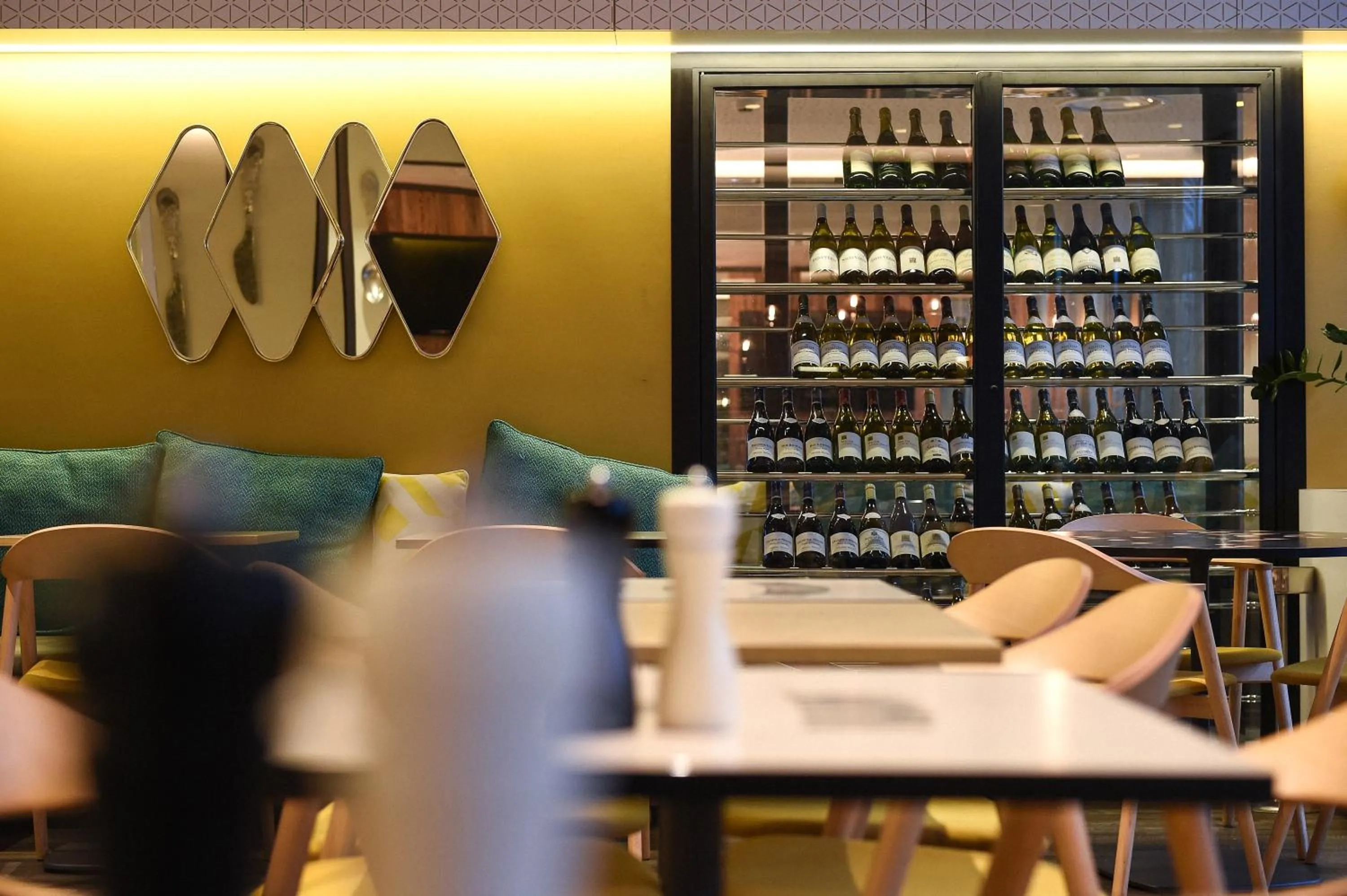 Restaurant/places to eat in ibis Dijon Gare