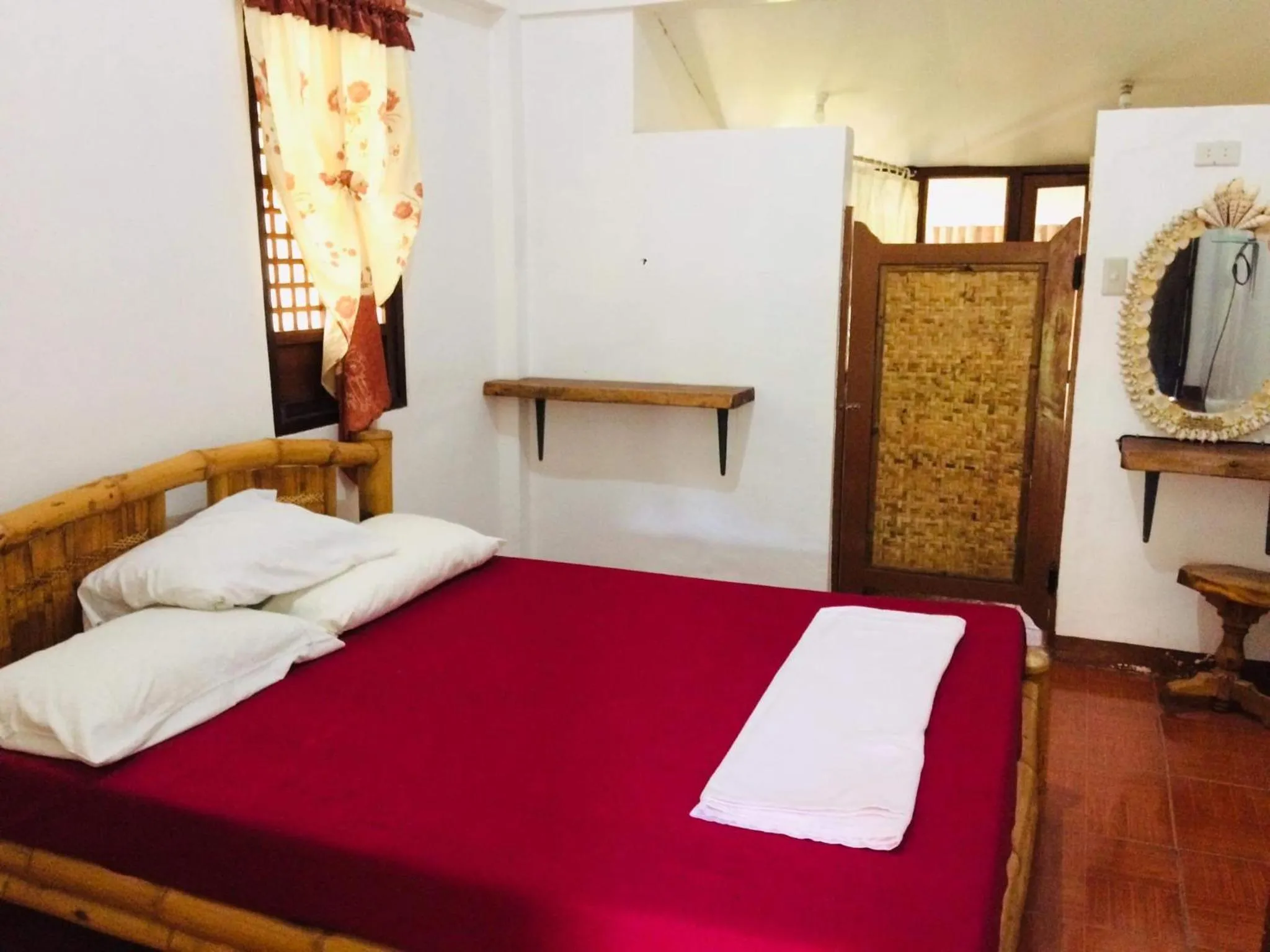 Bed in The Pelicans Resort